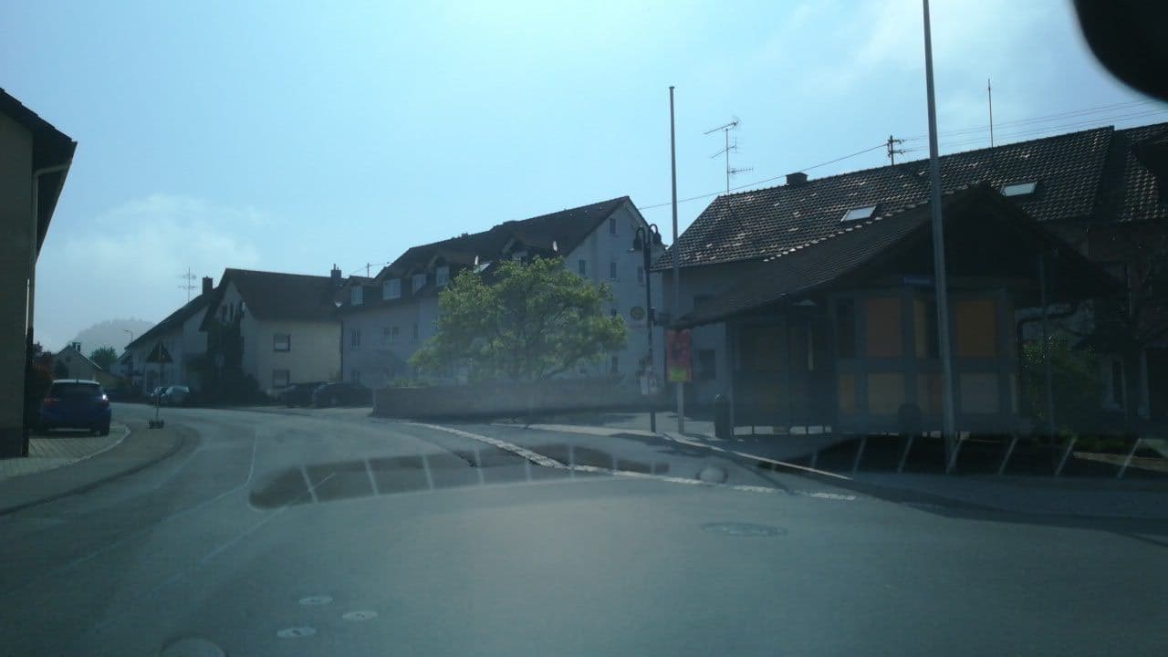 Street view near Rita und Robert Rohr Ferienwohnungsvermietung, Hilzingen — © mr4703 (CC BY-SA · Mapillary)