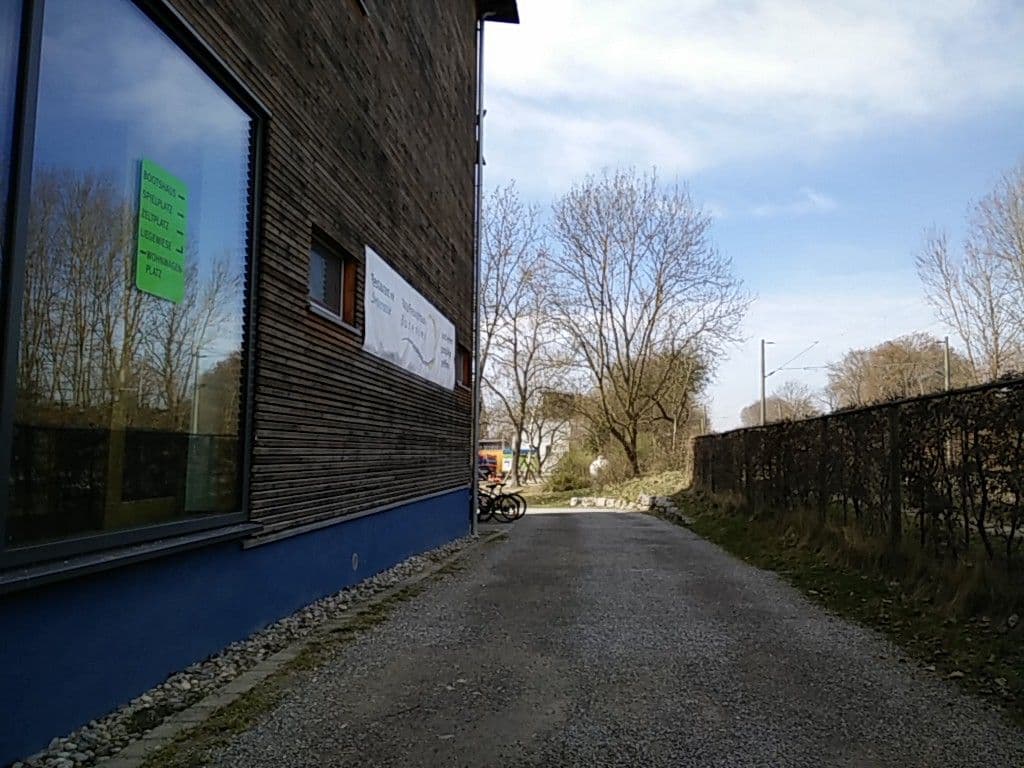 Street view near Naturfreundehaus, Radolfzell — © eliasp (CC BY-SA · Mapillary)