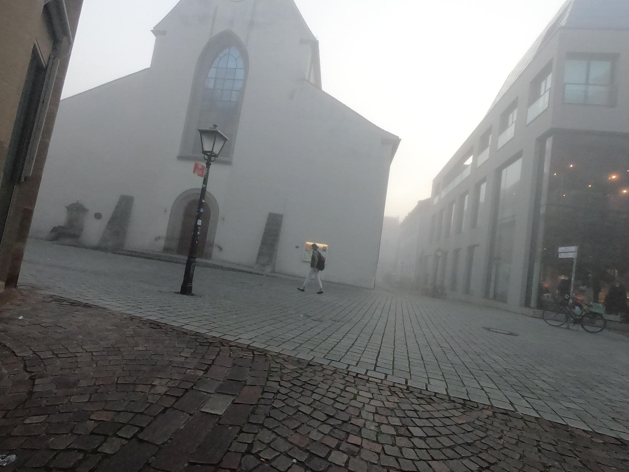 Street view near Hotel Bayrischer Hof, Konstanz — © u14183 (CC BY-SA · Mapillary)