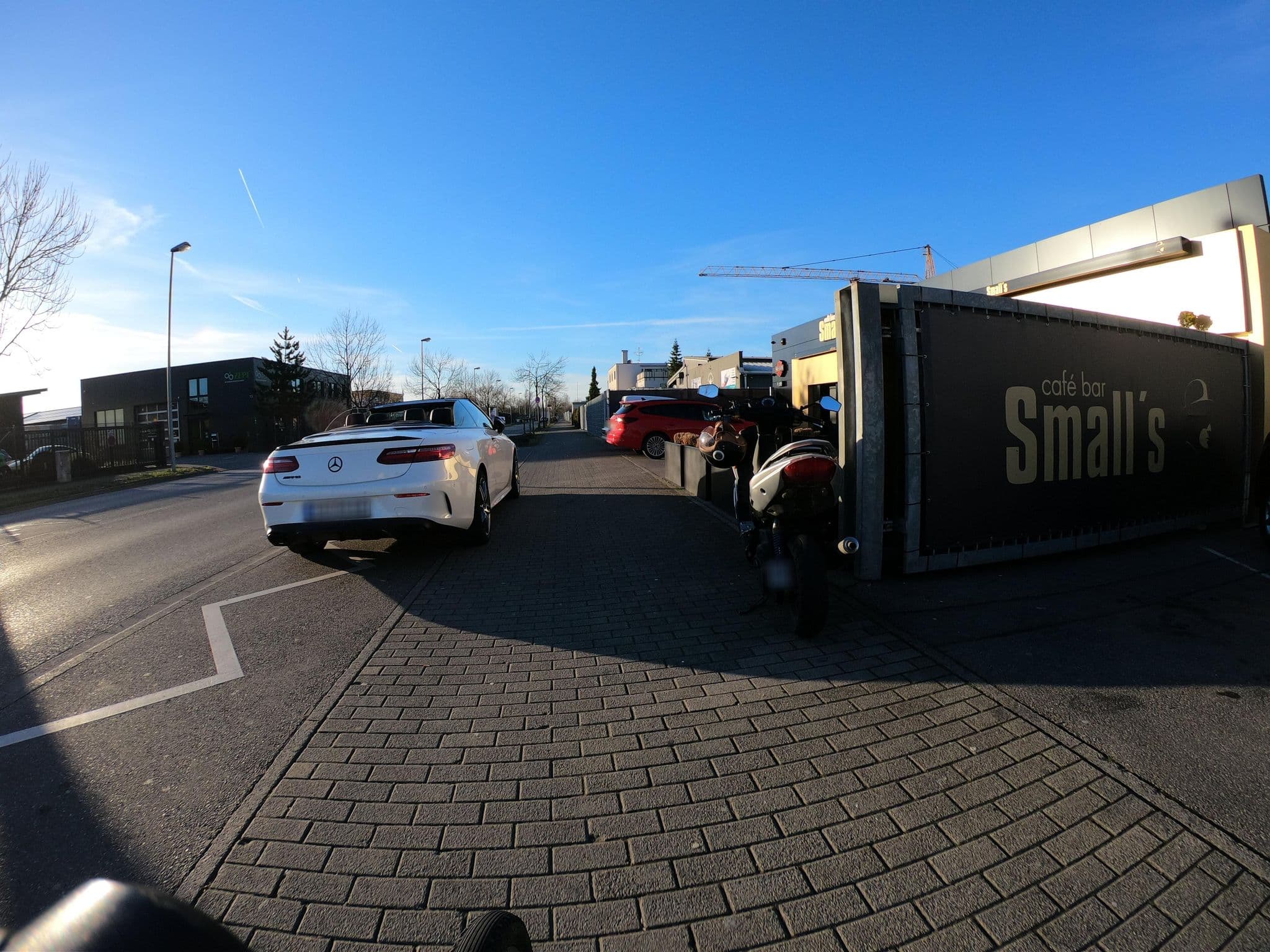 Street view near Flush Cafe Bar, Industriegebiet — © v0174 (CC BY-SA · Mapillary)