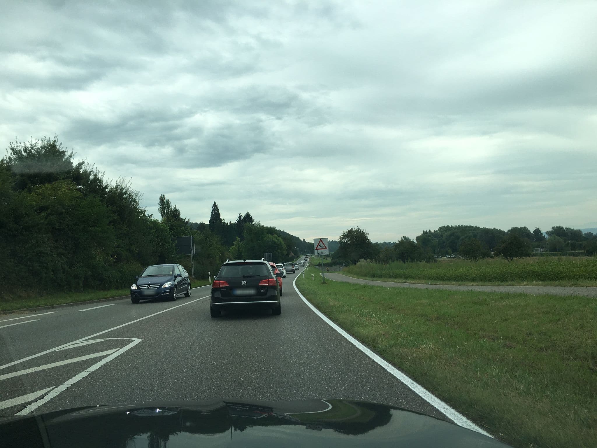Street view near Ferienwohnung Gensheimer, Allensbach — © derzornigemarkus (CC BY-SA · Mapillary)
