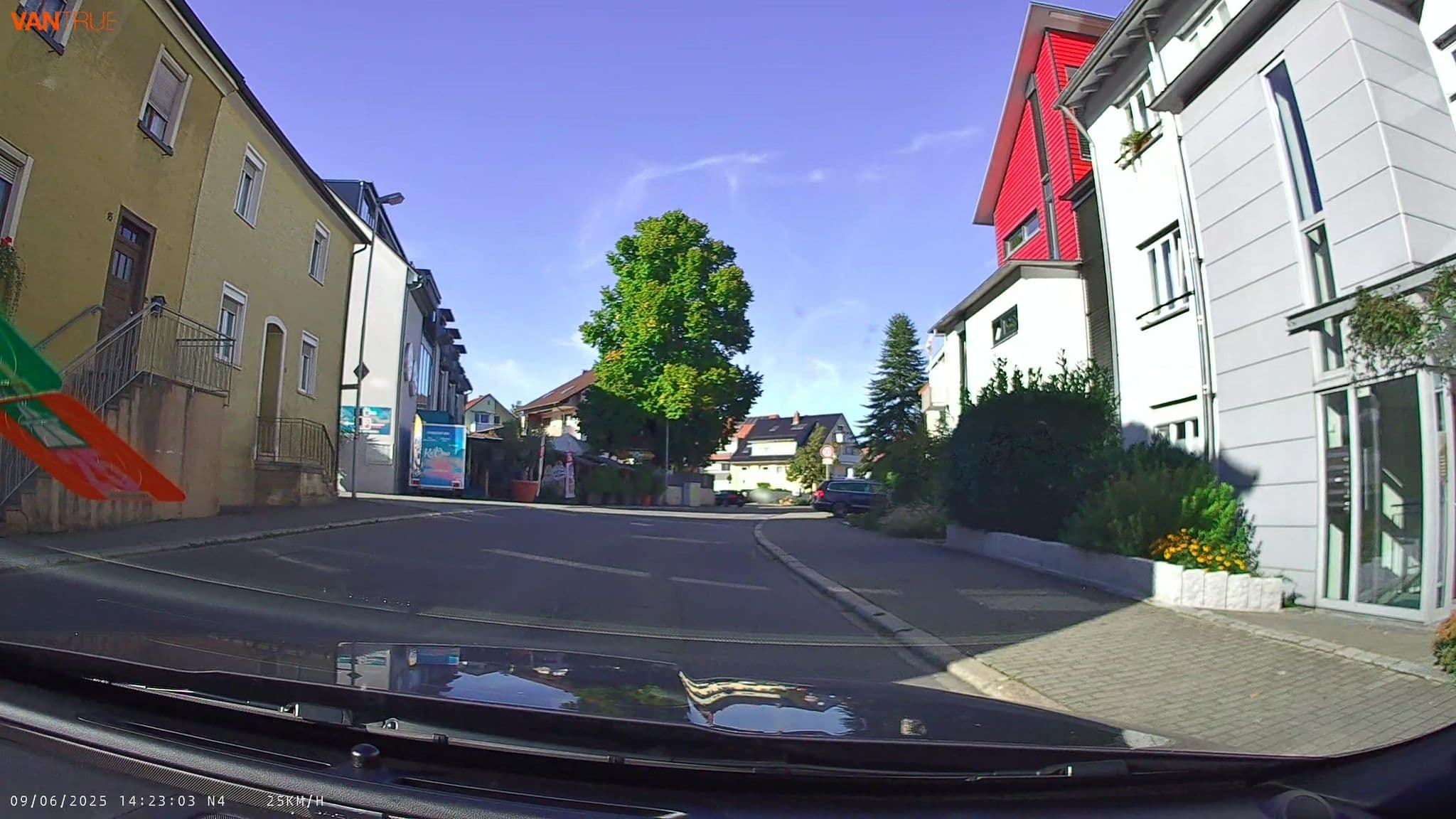 Street view near Rinzlerhaus, Litzelstetten — © fcignat (CC BY-SA · Mapillary)