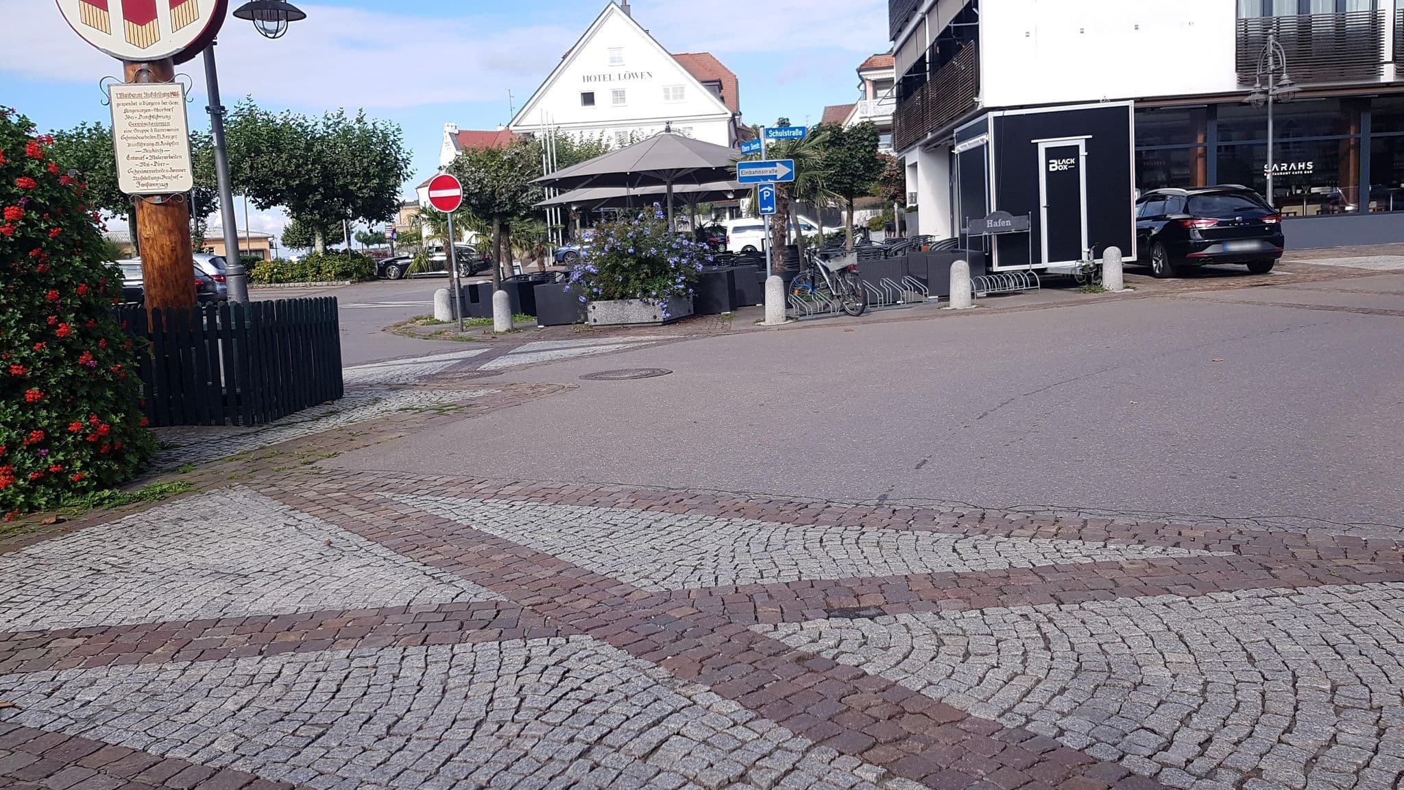 Street view near Rudolf Klett Gaststätte Restaurant, Langenargen — © thmunichways (CC BY-SA · Mapillary)