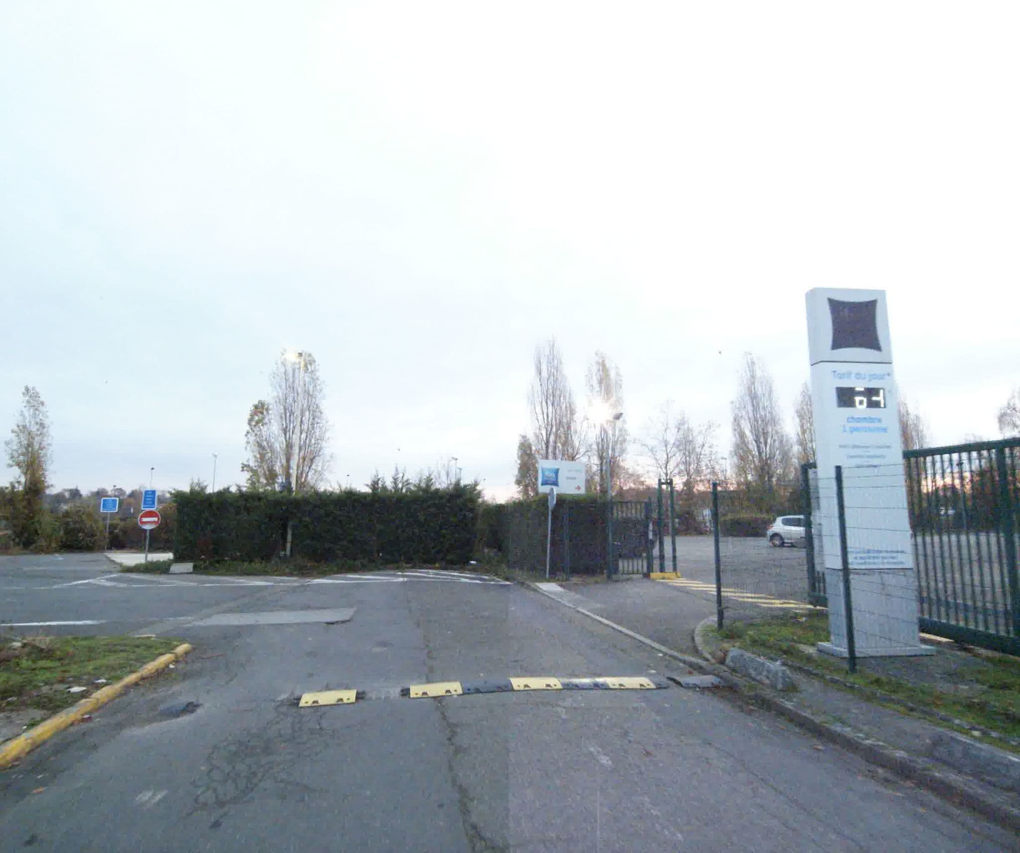 Street view near Ibis, Orgeval — © sogefi (CC BY-SA · Mapillary)