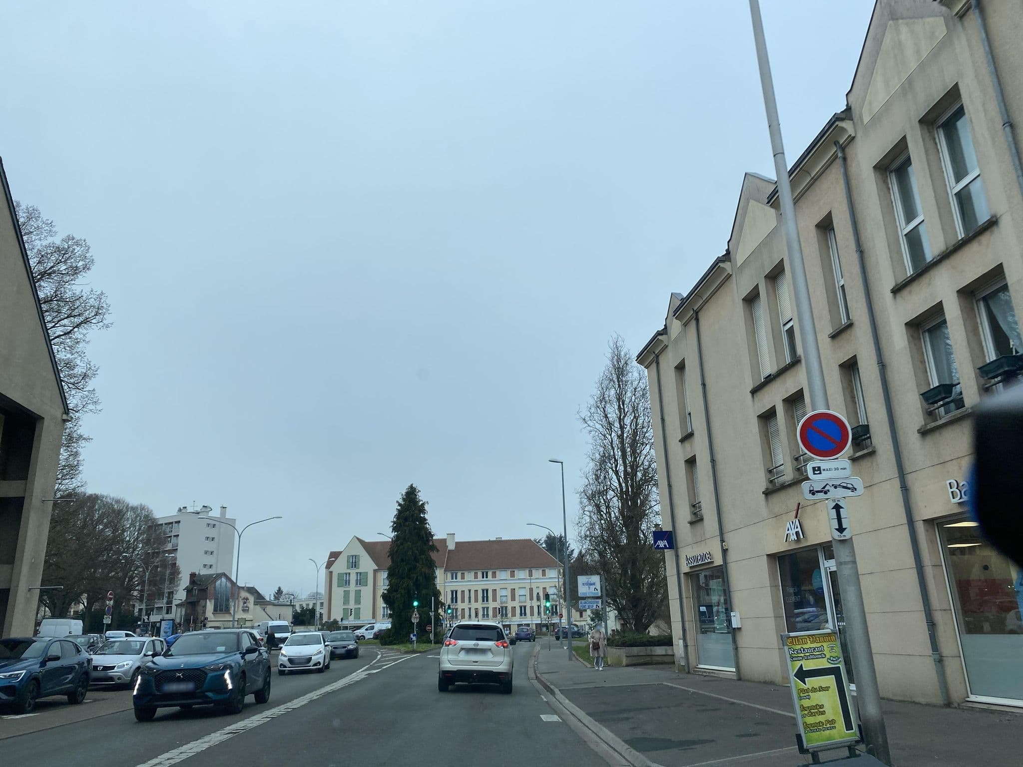 Street view near B&B Hotel Chartres Centre Cathédrale, Chartres — © fpm (CC BY-SA · Mapillary)