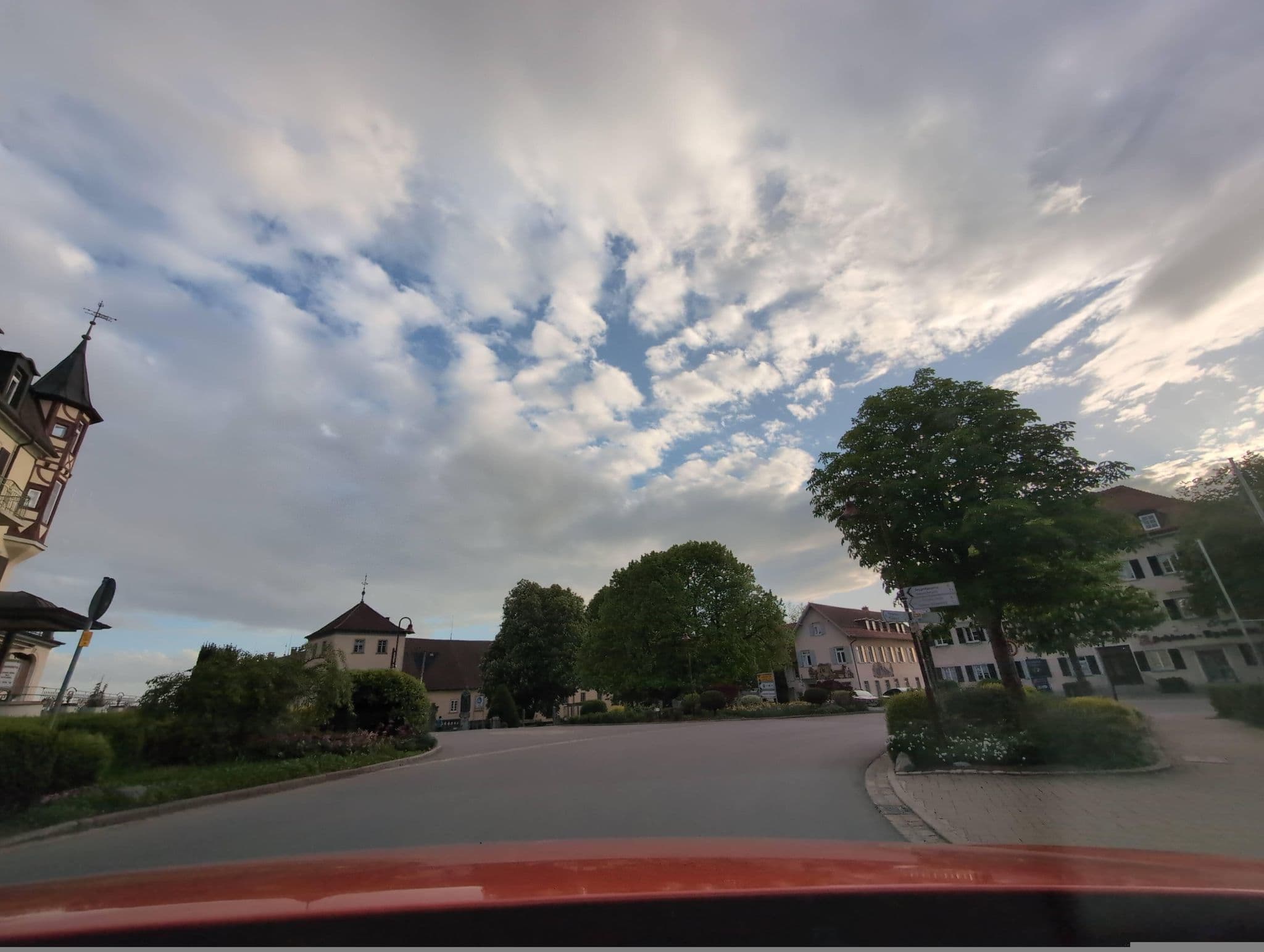 Street view near Hotel Post, Heiligenberg — © mcliquid (CC BY-SA · Mapillary)