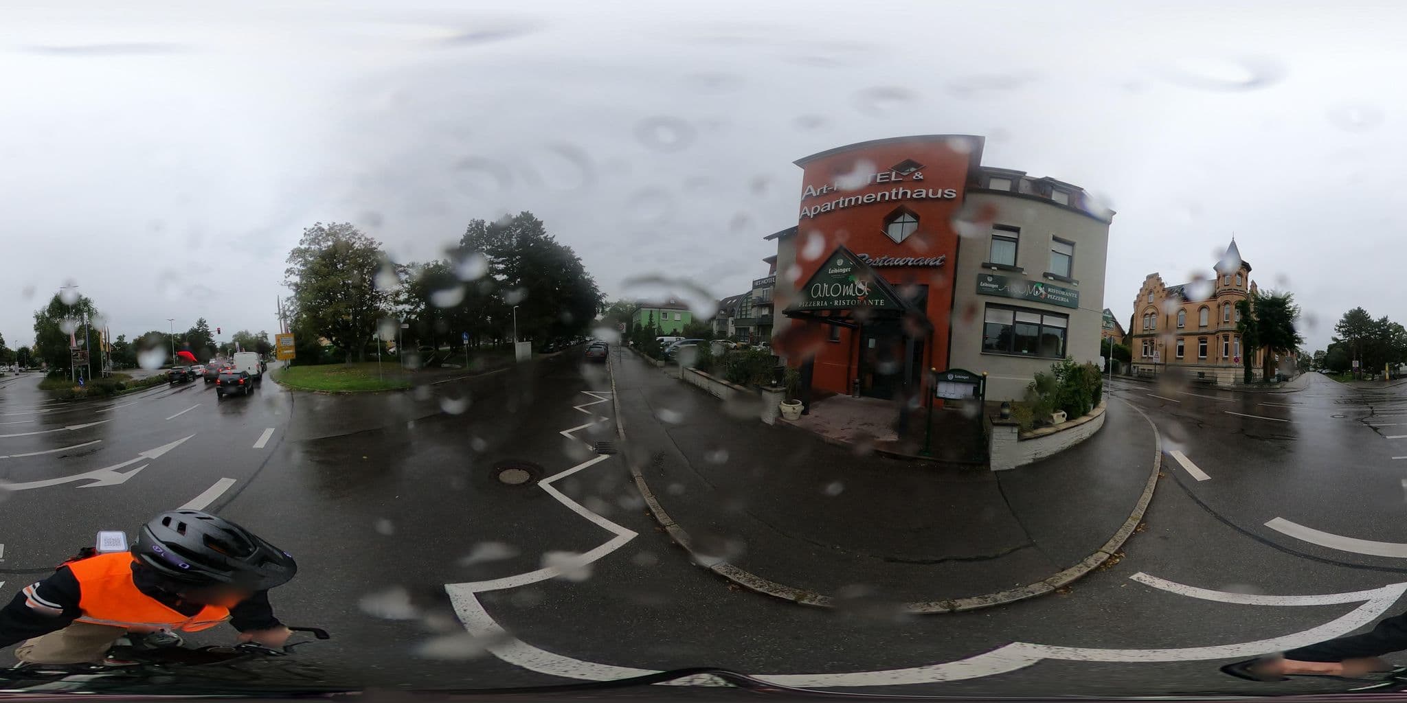 Street view near Art Hotel Weingarten (Baden-Wurttemberg), Weingarten — © RadNETZ (CC BY-SA · Mapillary)