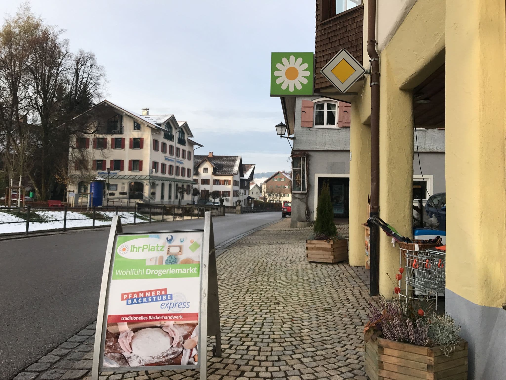 Street view near Linde, Weiler-Simmerberg — © bitnapper (CC BY-SA · Mapillary)