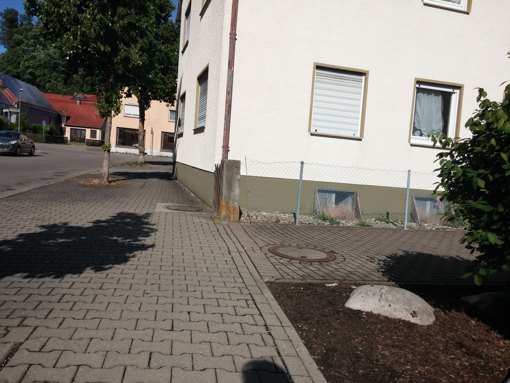 Street view near Hotel Garni Eisen und Pautz, Illertissen — © umap (CC BY-SA · Mapillary)