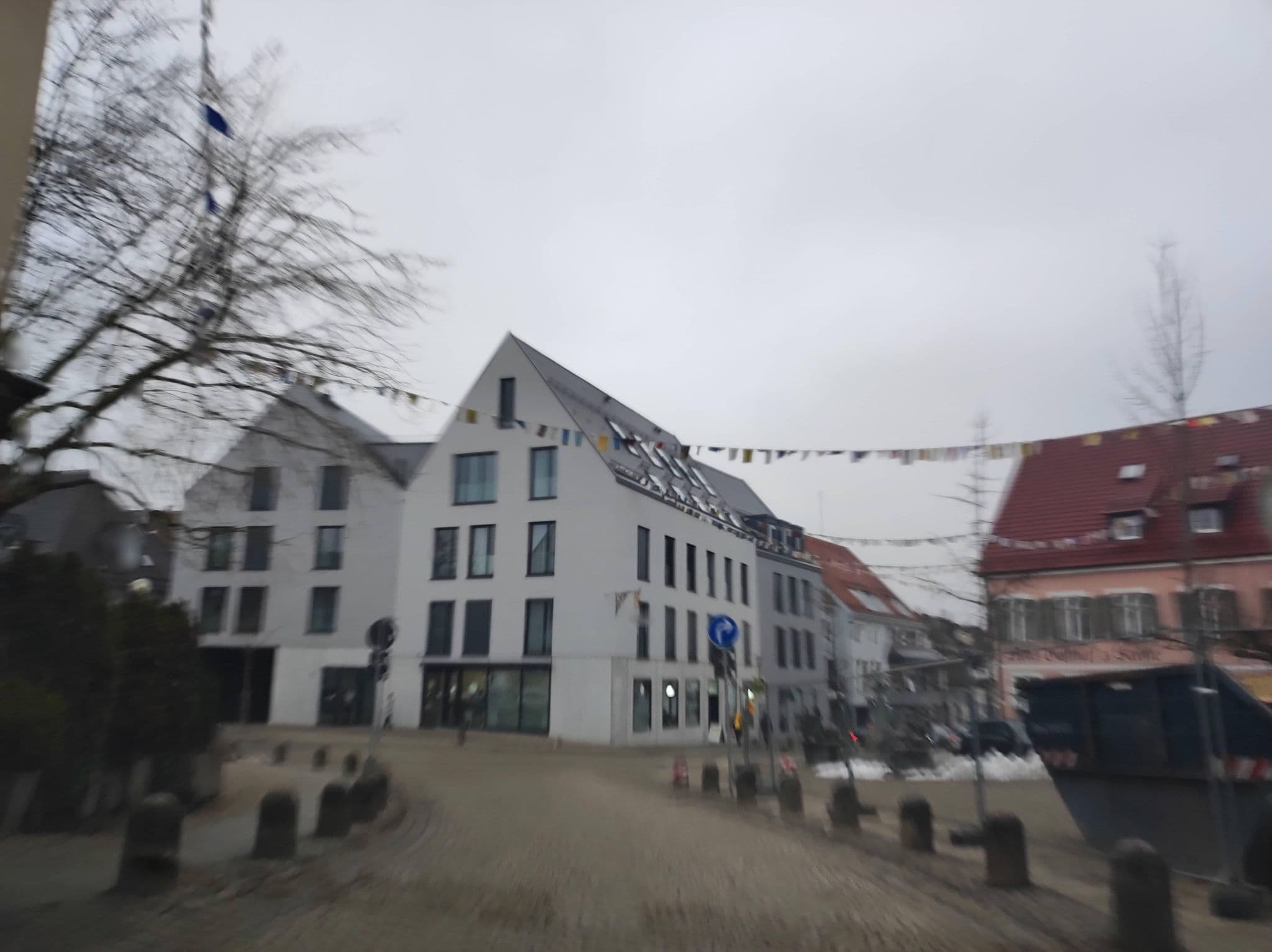 Street view near Drei Mohren, Laupheim — © msdess (CC BY-SA · Mapillary)
