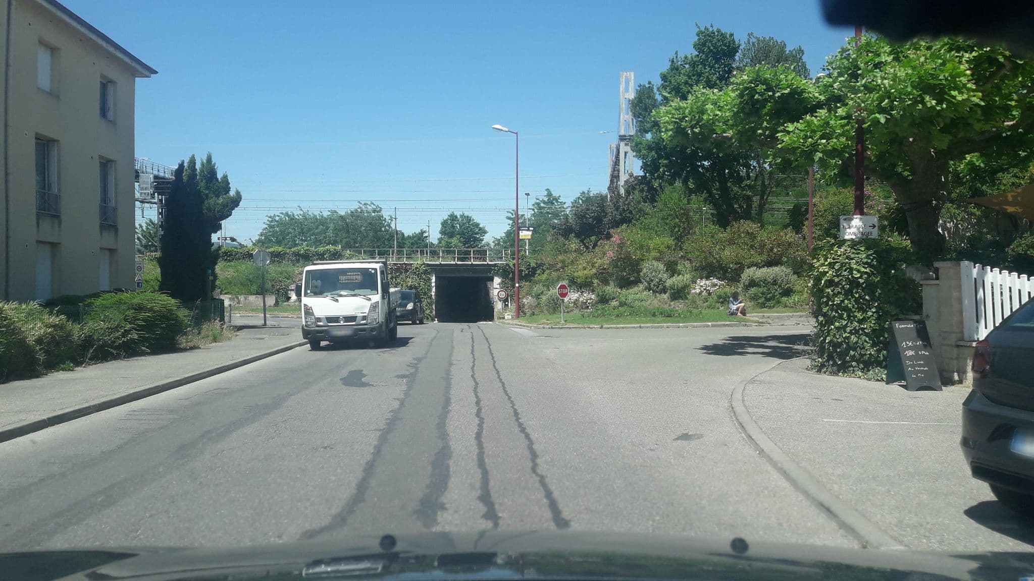Street view near Hôtel des Voyageurs, Livron-sur-Drôme — © eric_s (CC BY-SA · Mapillary)