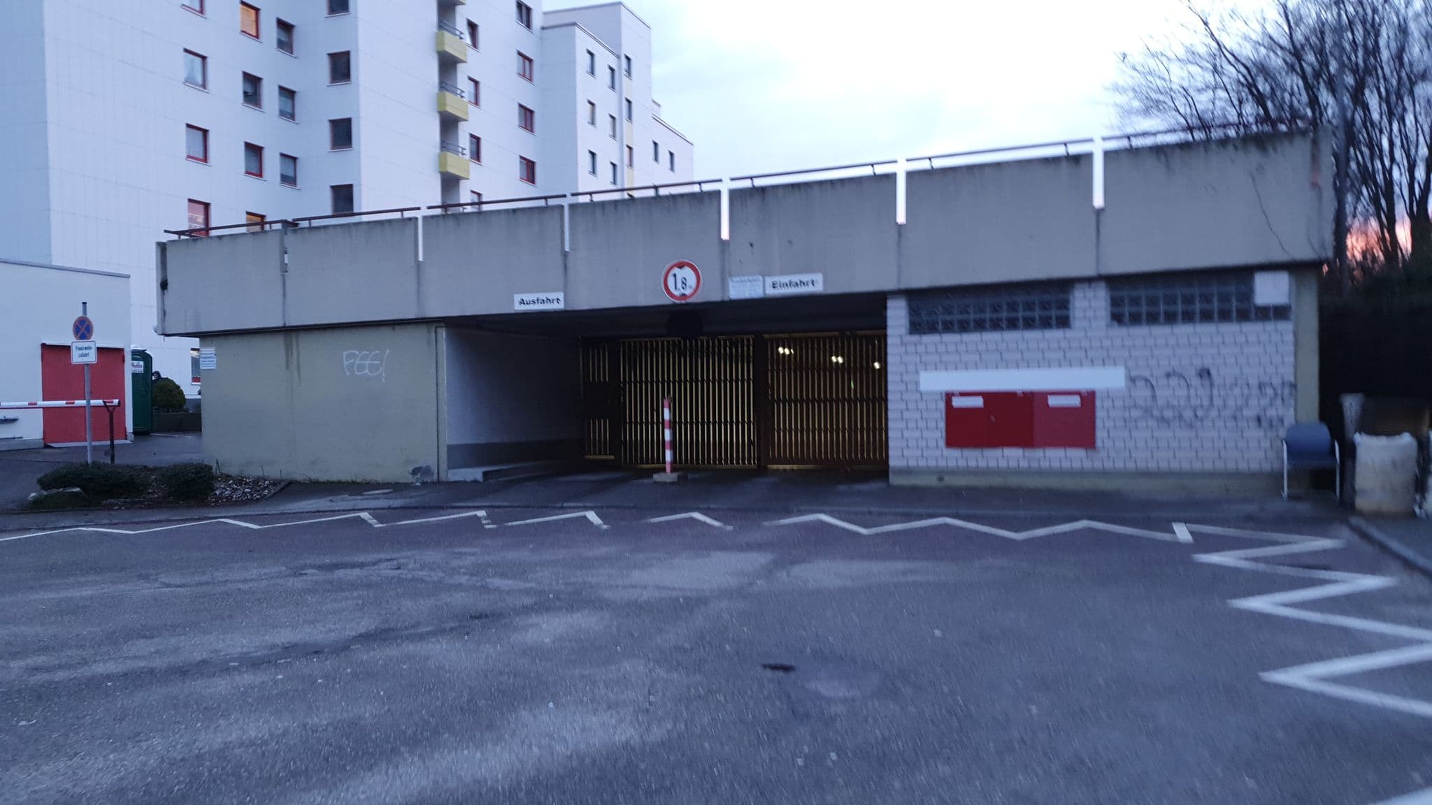 Street view near Hotel Mama, Leonberg — © johsin18 (CC BY-SA · Mapillary)