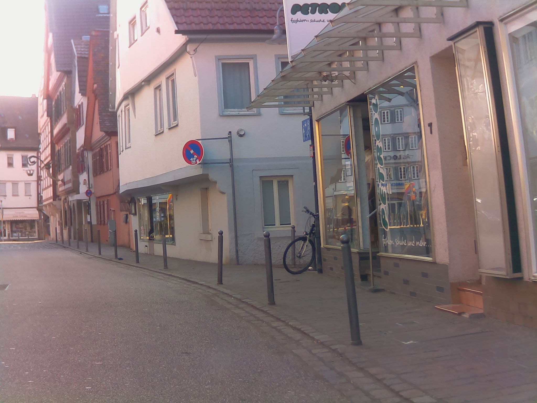 Street view near Hotel Restaurant Ochsen Am Marktplatz, Leonberg — © ramap (CC BY-SA · Mapillary)