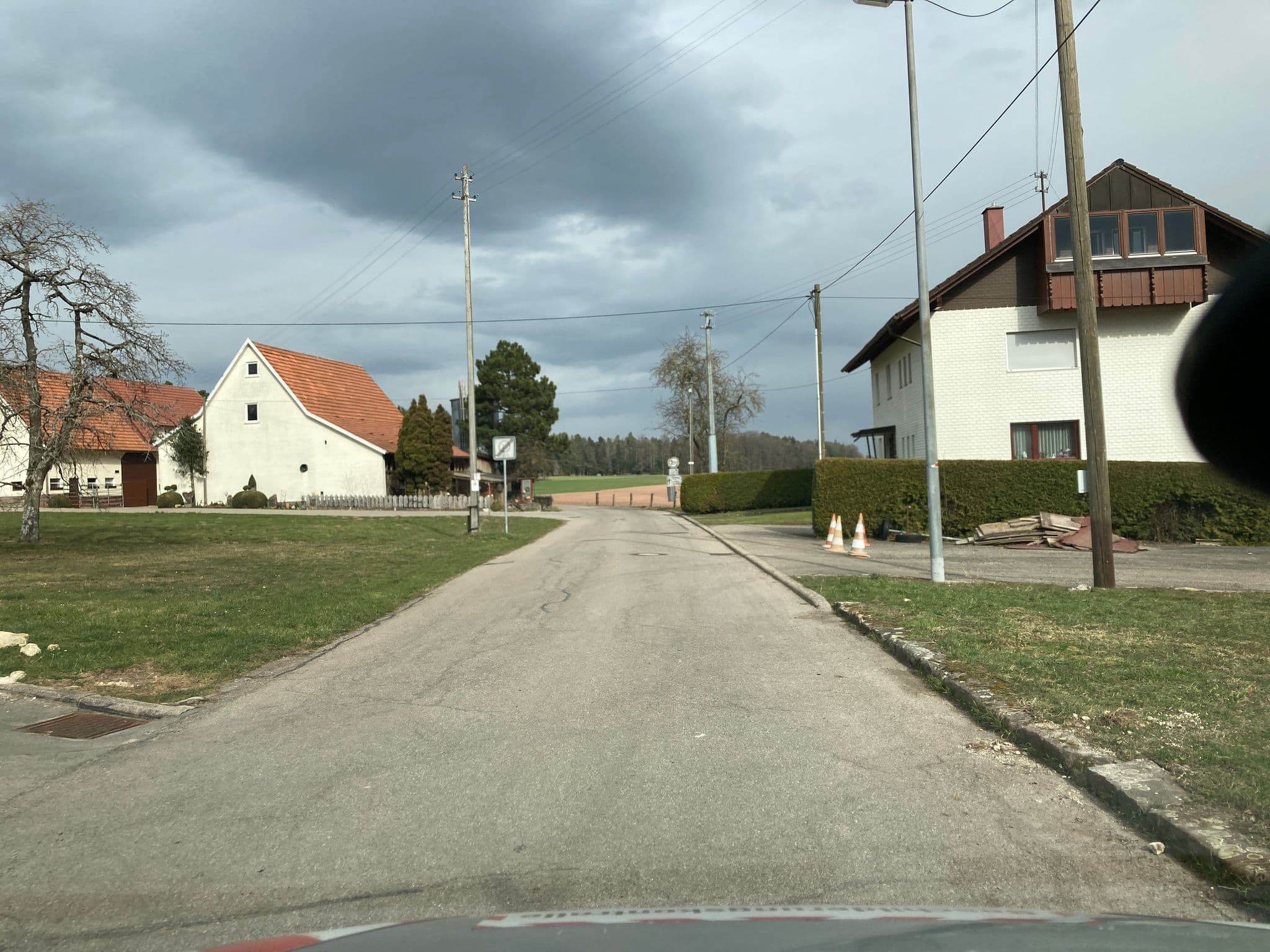 Street view near Pension Sonenhof, Neuweiler — © tasmaniadevil (CC BY-SA · Mapillary)