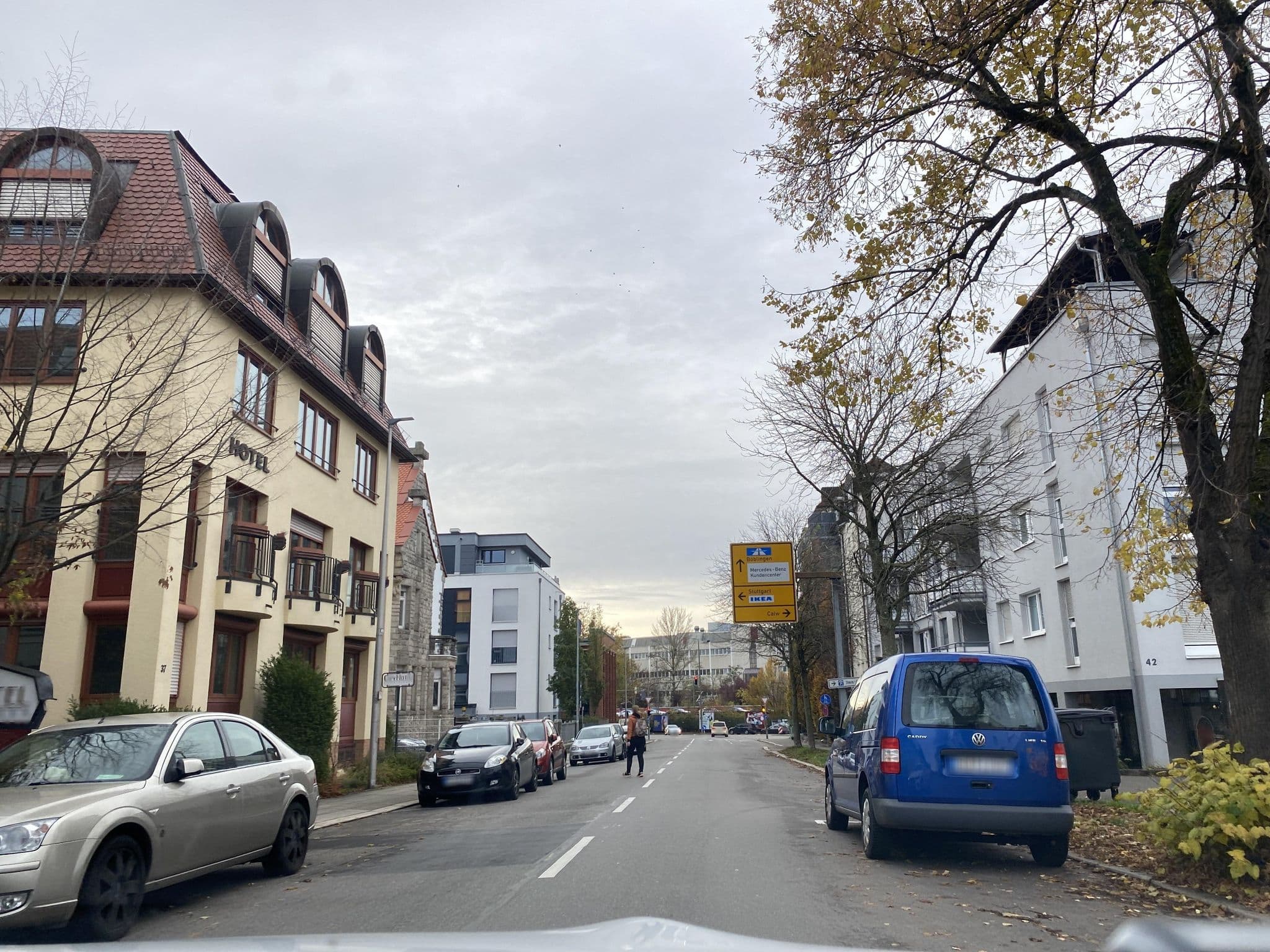 Street view near City Hotel Sindelfingen, Sindelfingen — © dapiang (CC BY-SA · Mapillary)