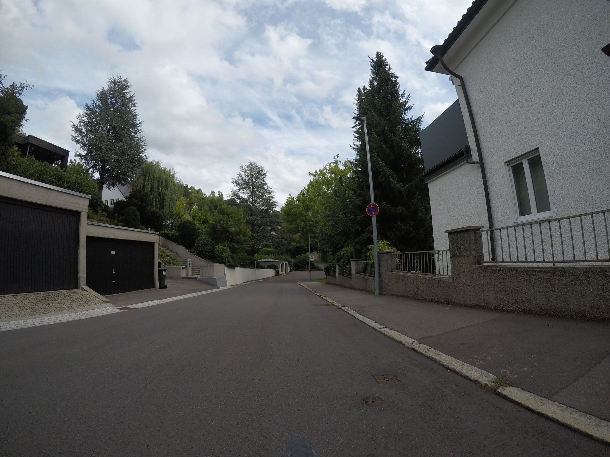 Street view near Business Apartment TUSCANY, Terrasse, WiFi, separater Eingang, Reutlingen — © snaysard (CC BY-SA · Mapillary)
