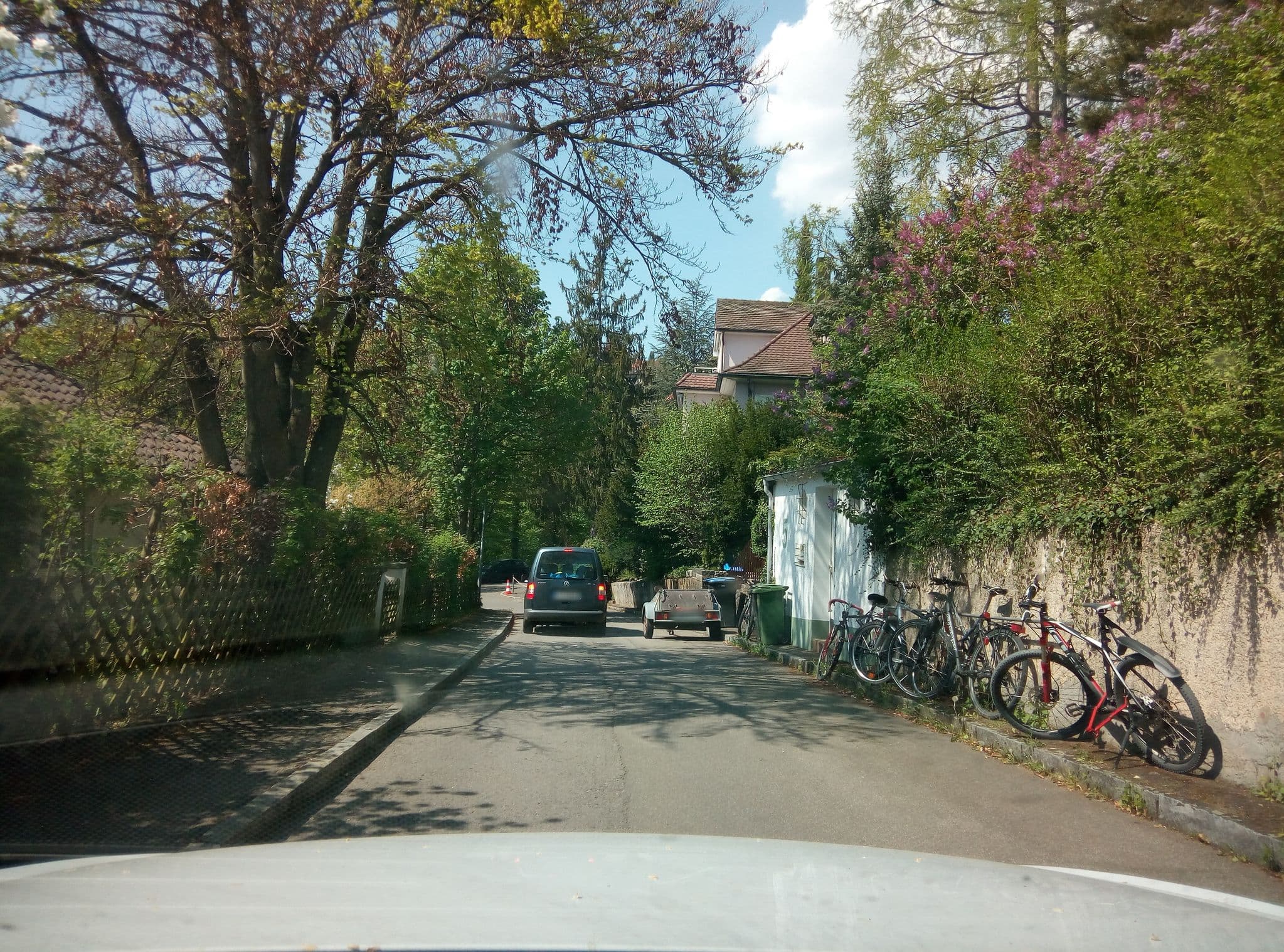 Street view near Jutta & Winfried Epple, Tübingen — © dktue (CC BY-SA · Mapillary)