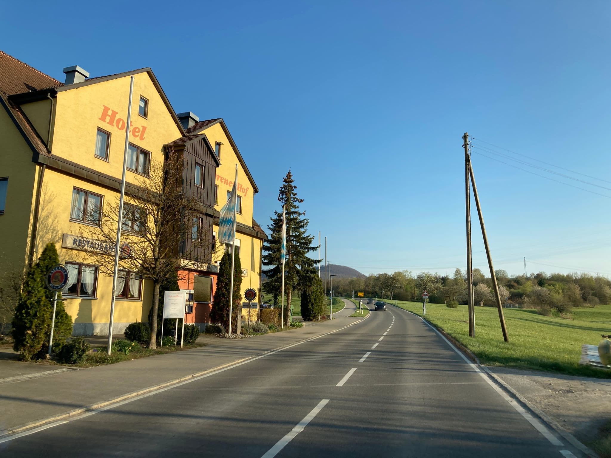 Street view near Nehrener Hof, Nehren — © tasmaniadevil (CC BY-SA · Mapillary)