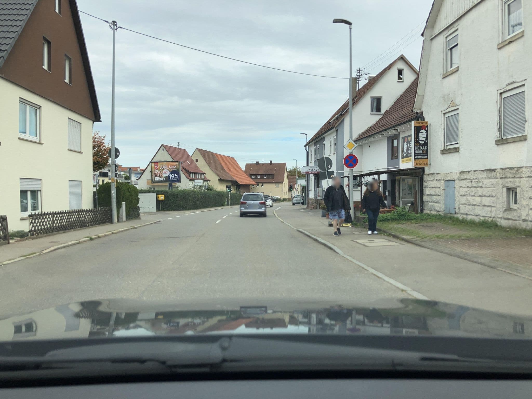Street view near Airport Hotel, Leinfelden-Echterdingen — © poseidon69 (CC BY-SA · Mapillary)