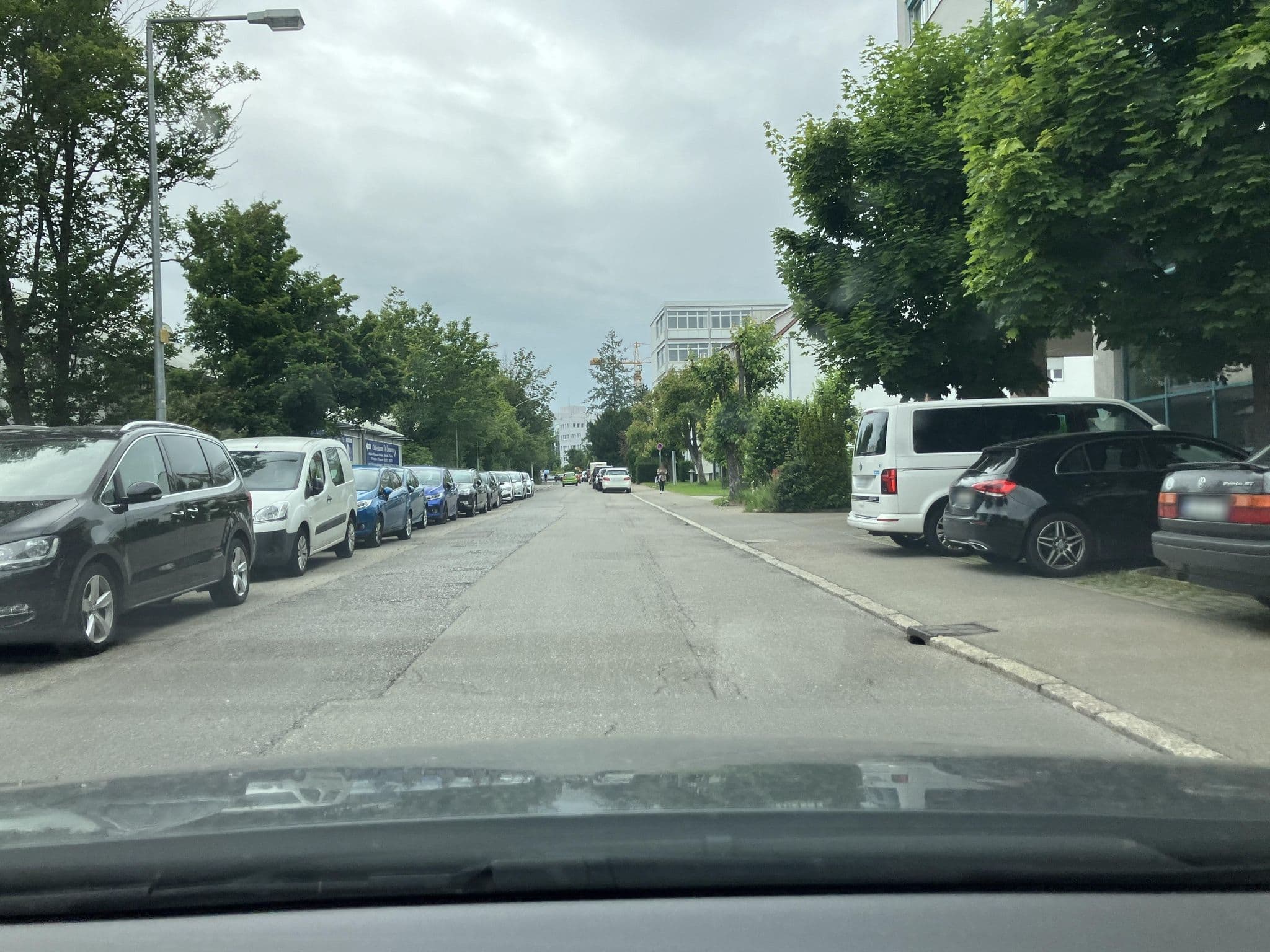 Street view near Business Hotel & Appartements Stuttgart-Vaihingen, Dürrlewang — © poseidon69 (CC BY-SA · Mapillary)