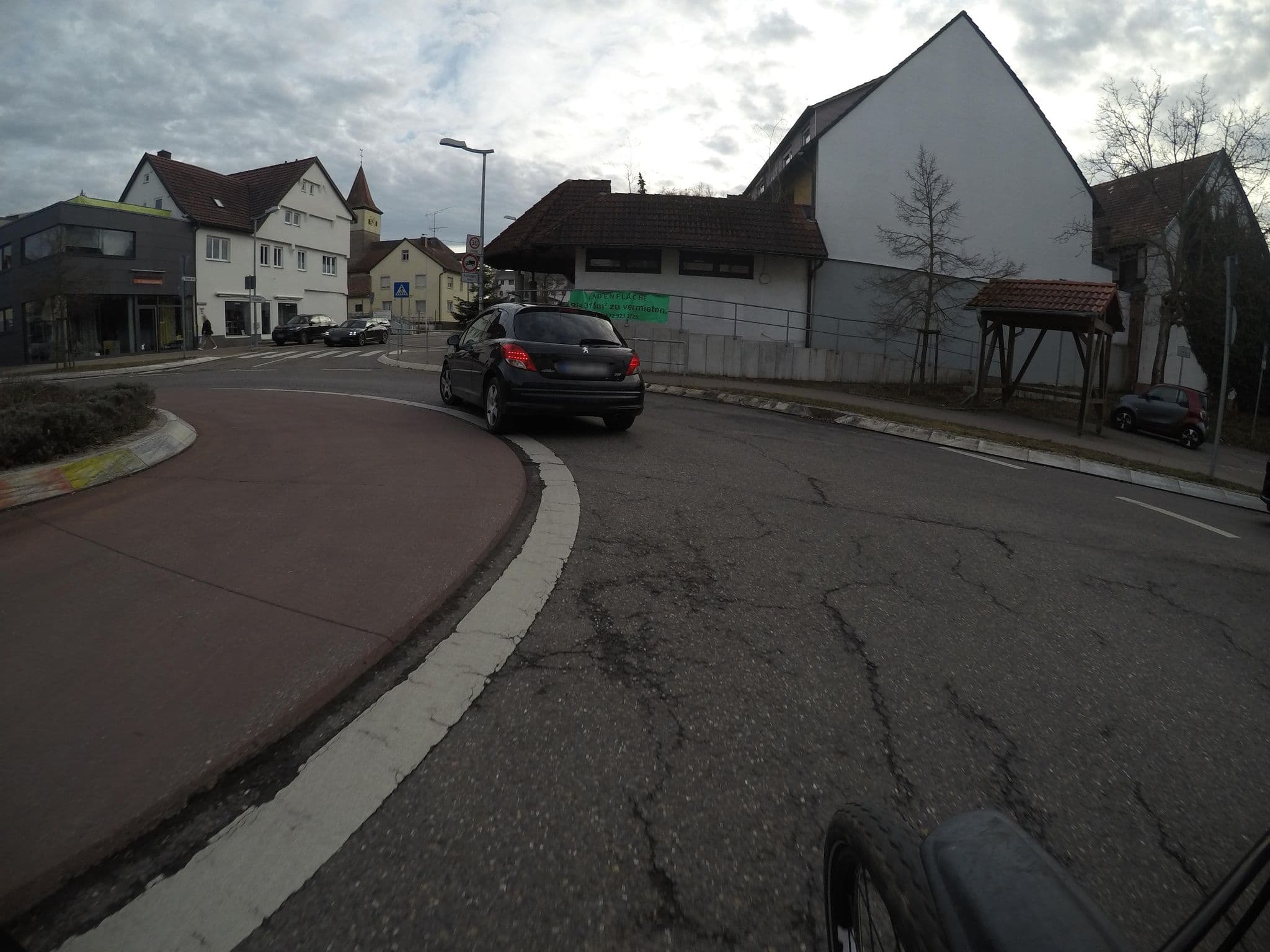 Street view near Hotel und Gasthaus Zum Löwen, Steinenbronn — © mfa (CC BY-SA · Mapillary)