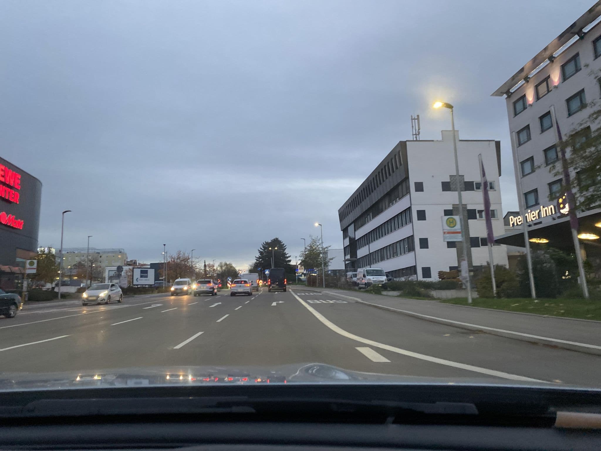 Street view near Holiday Inn Express, Leinfelden-Echterdingen — © dapiang (CC BY-SA · Mapillary)