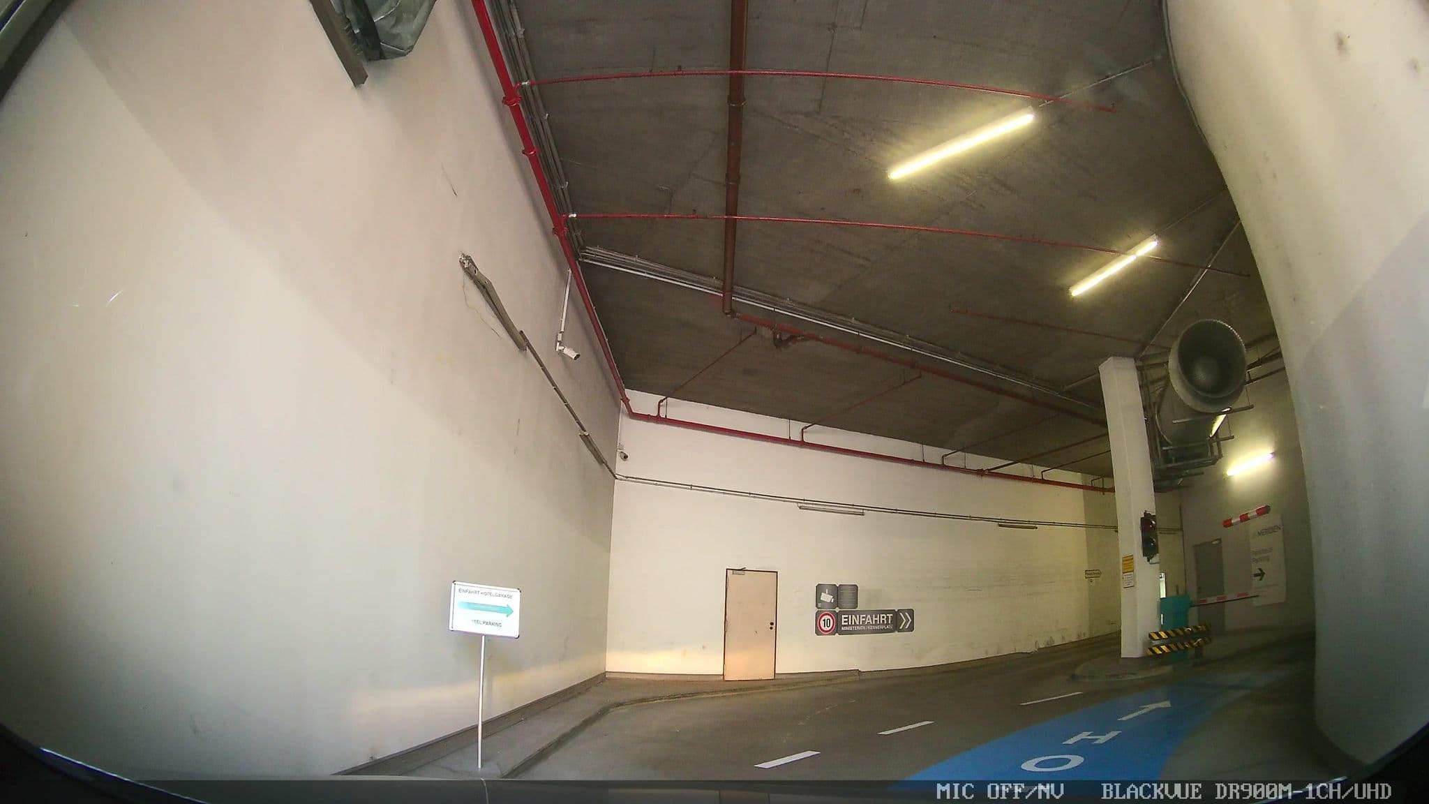 Street view near Le Meridien Stuttgart Ballroom, Stuttgart — © chuck (CC BY-SA · Mapillary)
