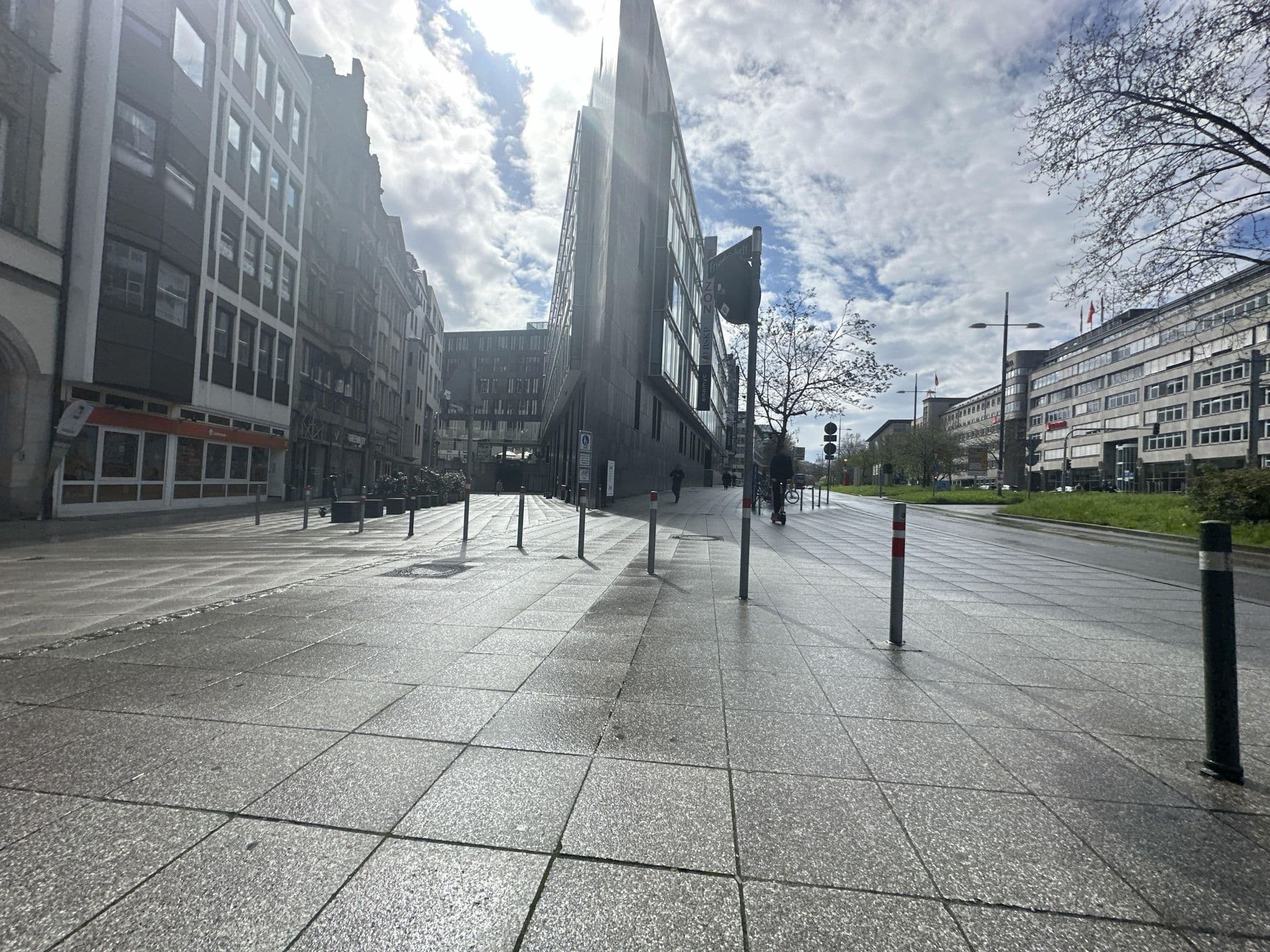 Street view near Schell Anita Fremdenheim, Stuttgart — © quickness805 (CC BY-SA · Mapillary)