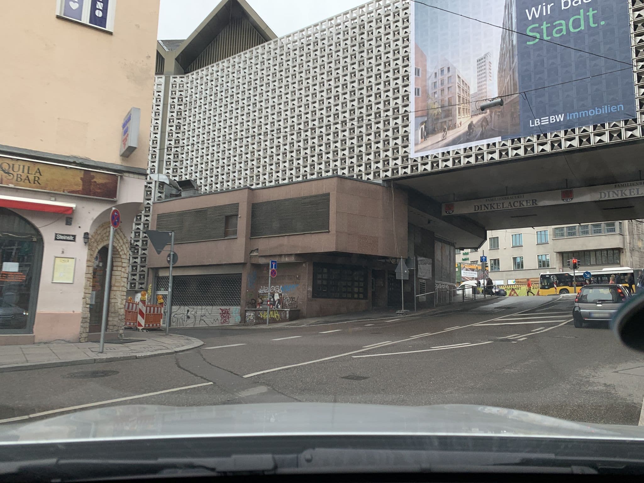 Street view near Skyrooms, Stuttgart — © robinre (CC BY-SA · Mapillary)