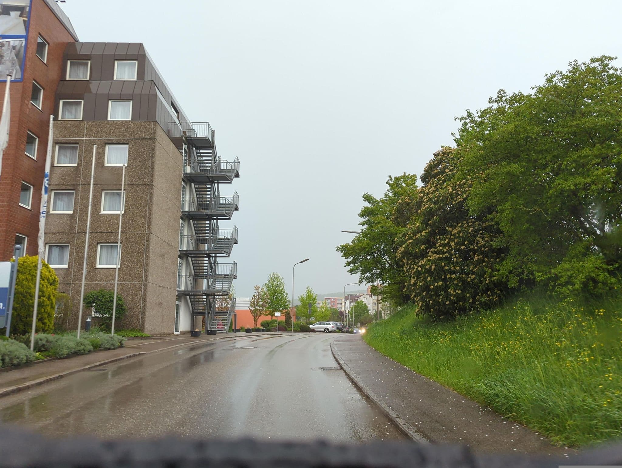 Street view near Baden-Baden, Niefern-Öschelbronn — © electria (CC BY-SA · Mapillary)