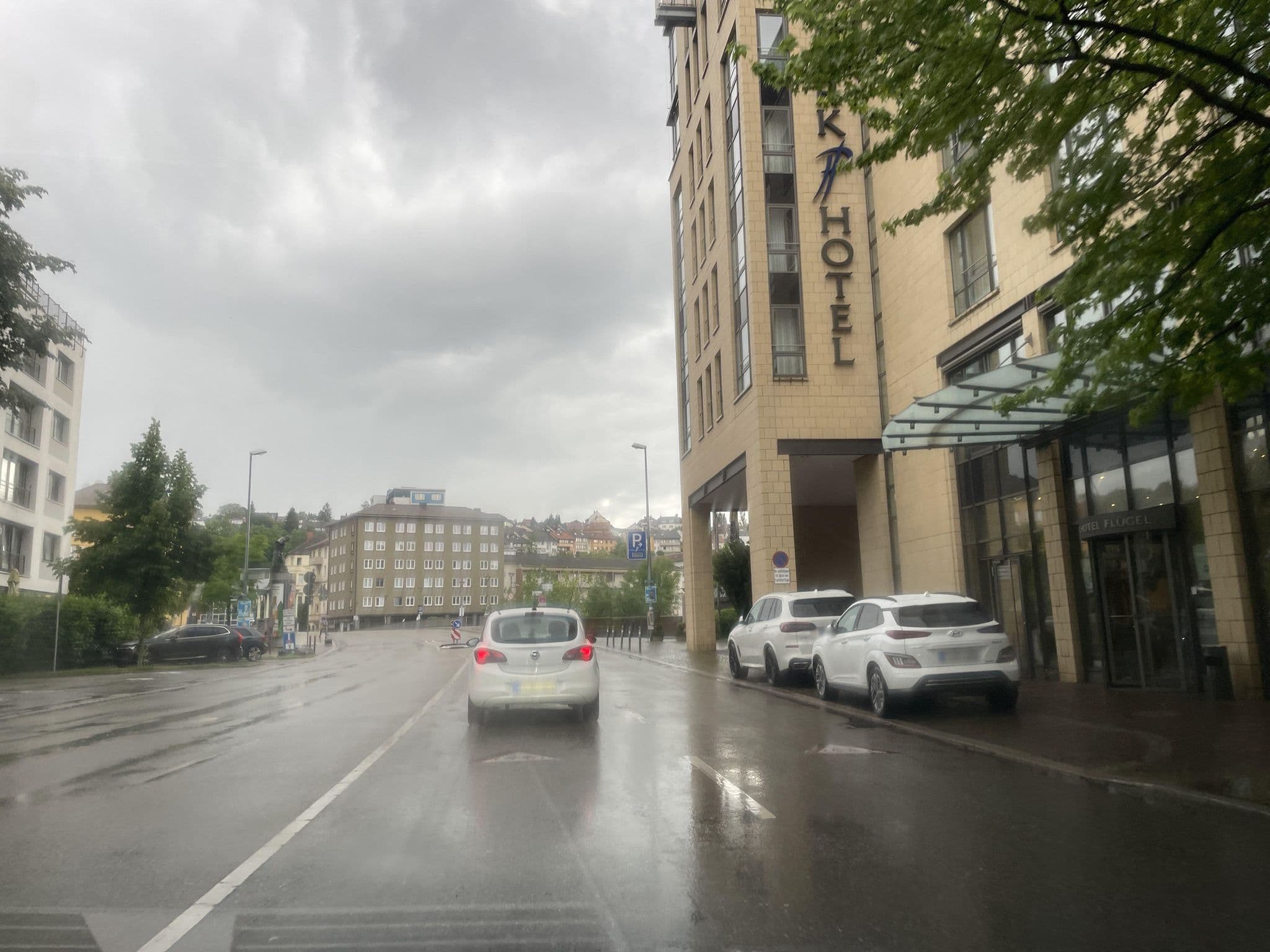 Street view near Parkhotel Stuttgart Messe Airport GmbH & Co, Pforzheim — © baldur80 (CC BY-SA · Mapillary)