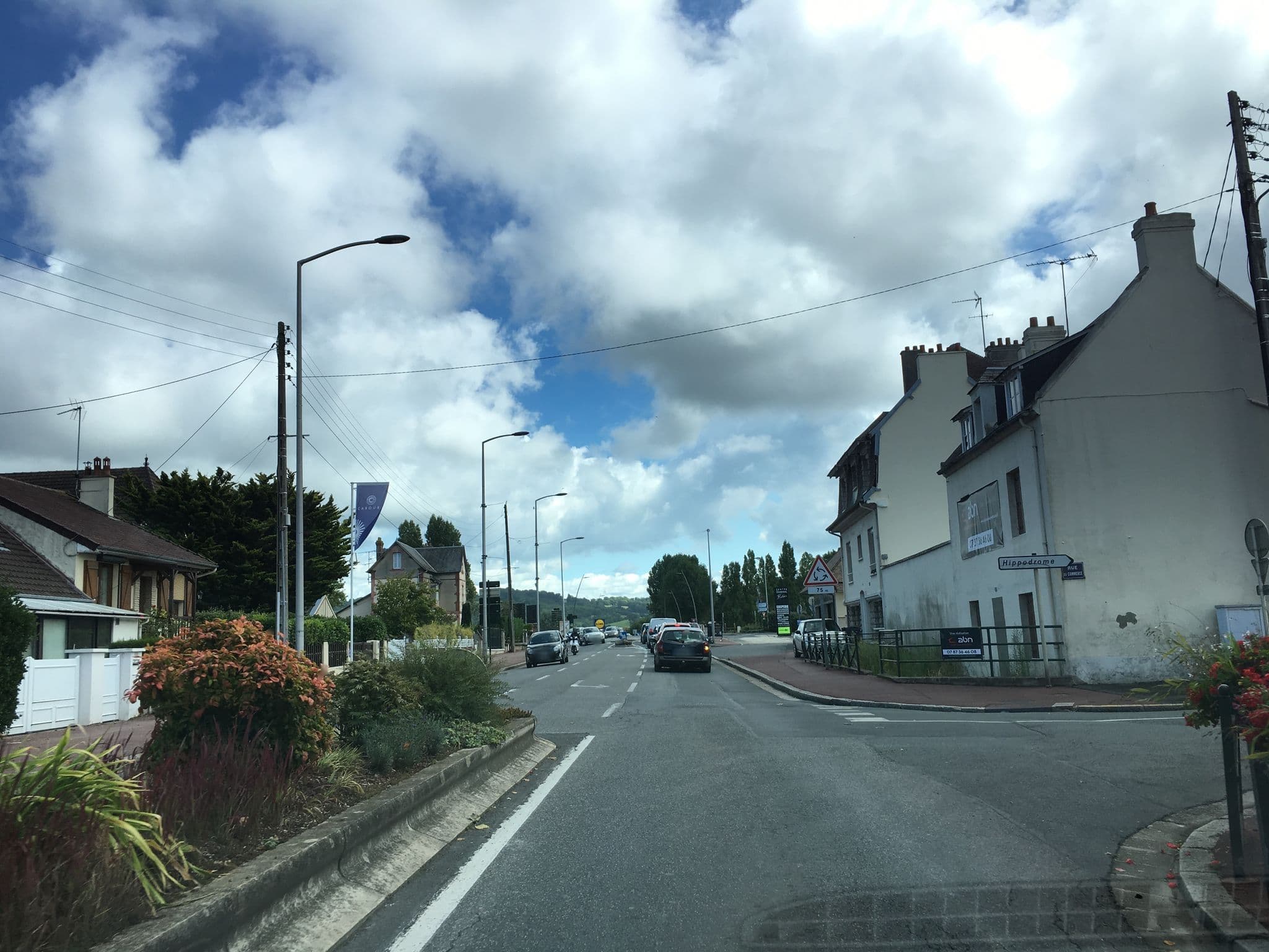 Street view near O P'tit Nid, Cabourg — © cquest (CC BY-SA · Mapillary)