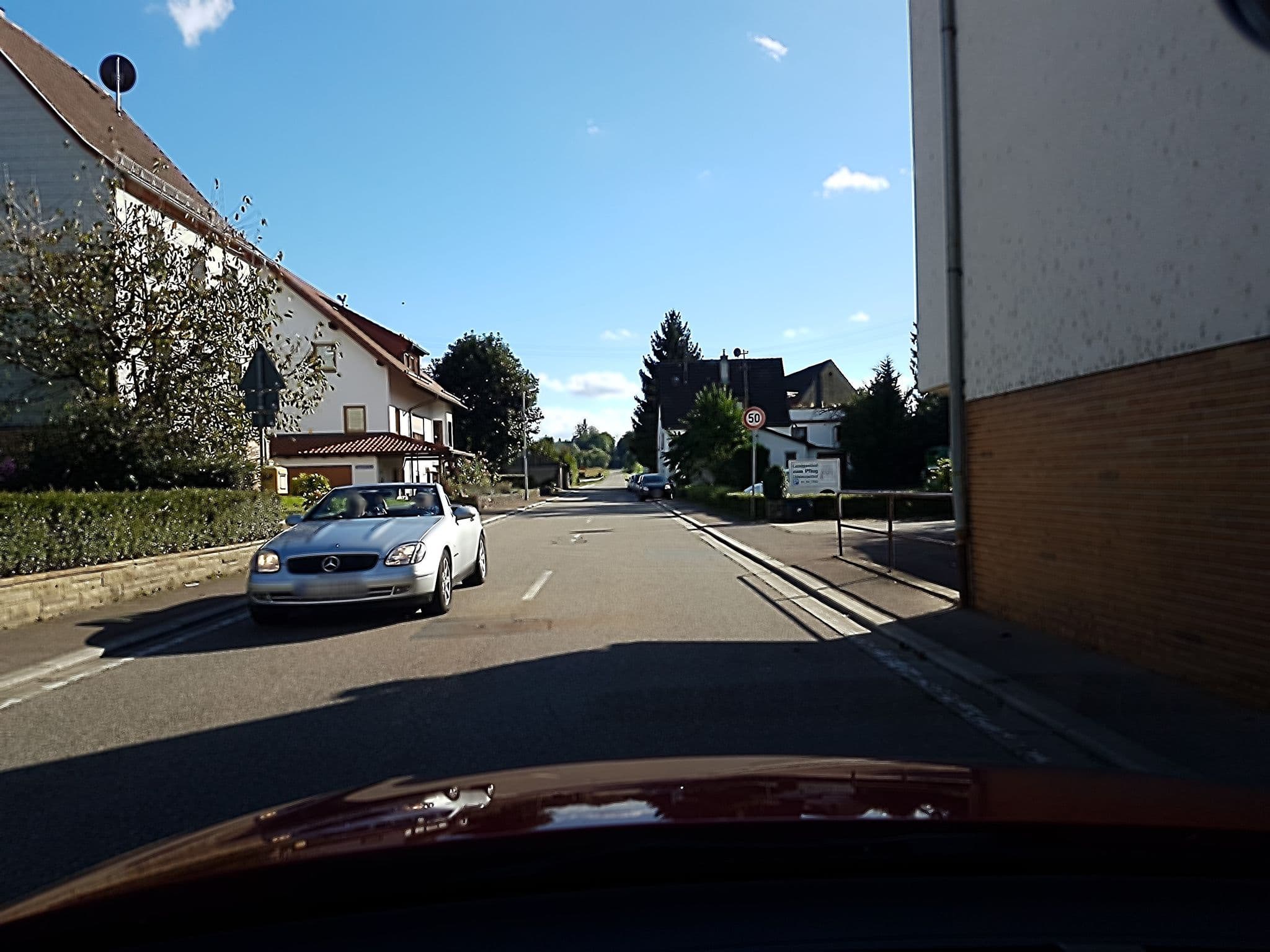 Street view near Saalvermietung und Pension >PFLUG, Neckarsteinach — © changchun1 (CC BY-SA · Mapillary)