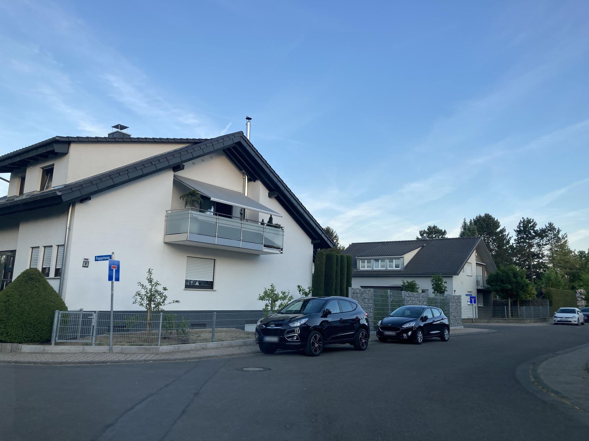 Street view near Hugo Müller, Kronau — © tasmaniadevil (CC BY-SA · Mapillary)