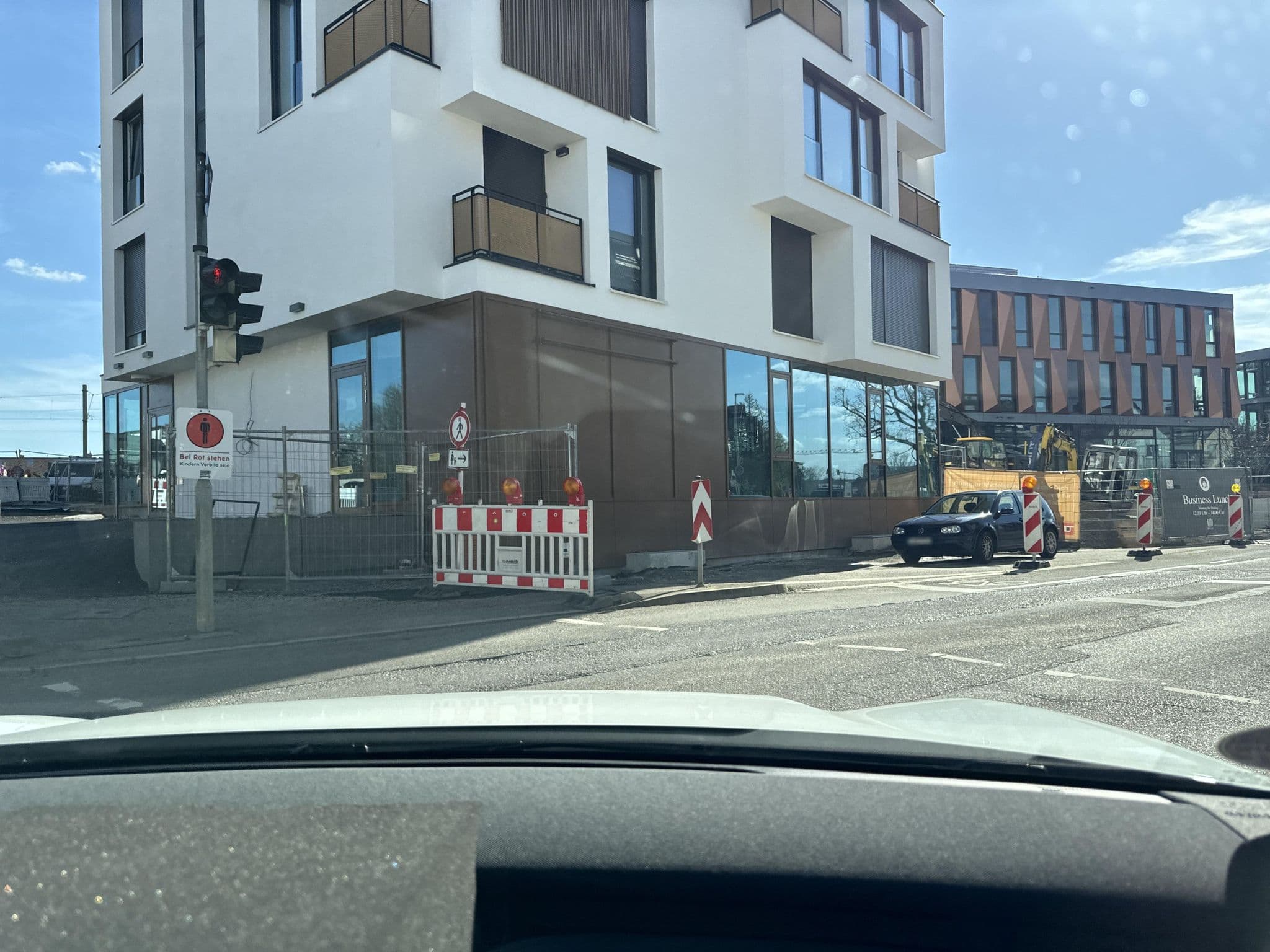 Street view near Hotel Blankenburg, Ditzingen — © autobahn42 (CC BY-SA · Mapillary)
