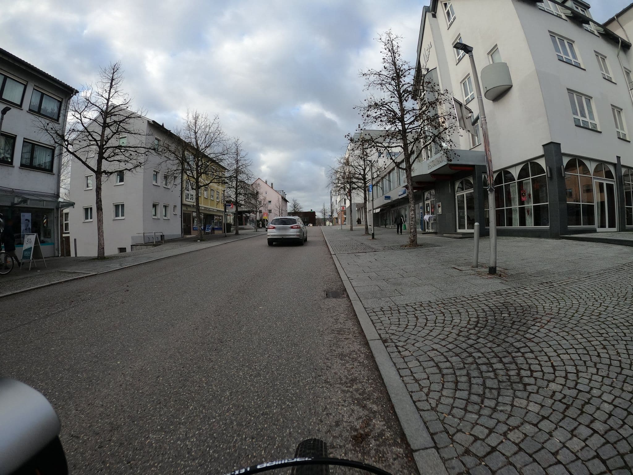 Street view near Hotel Restaurant Maitre Wernau, Wernau — © xallace (CC BY-SA · Mapillary)