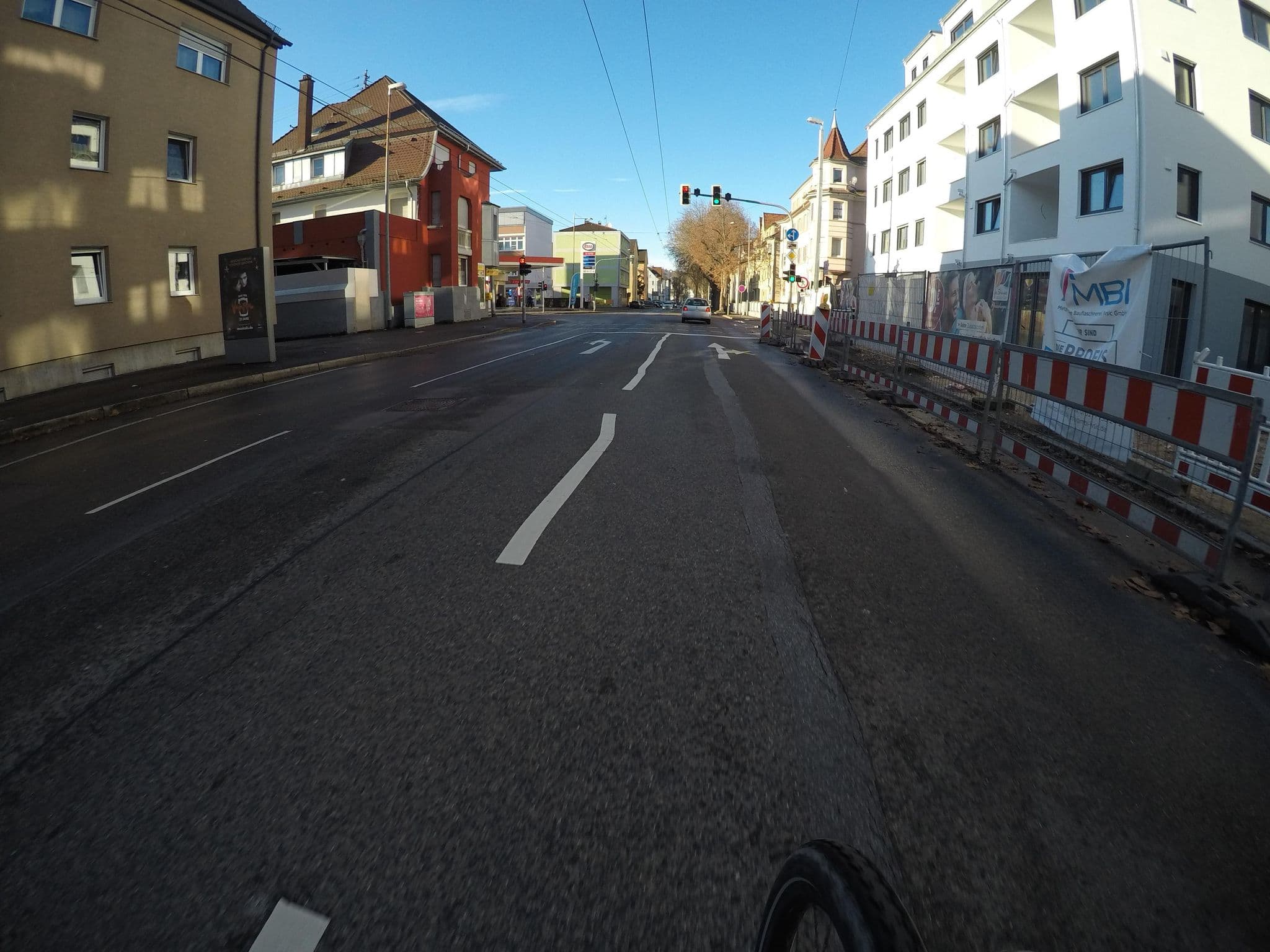 Street view near Businesshotel Rosenau, Esslingen — © mfa (CC BY-SA · Mapillary)