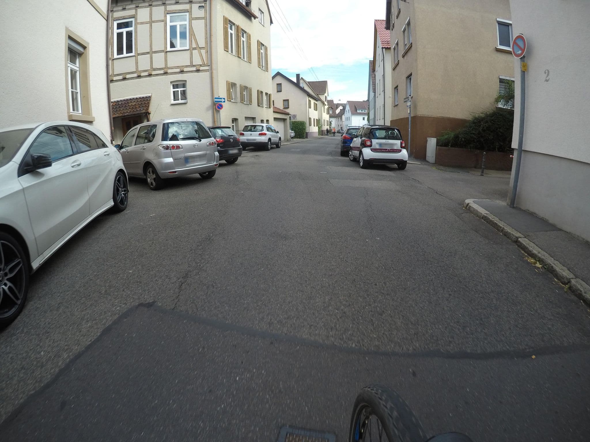 Street view near Hotel Roessle, Stuttgart-Ost — © mfa (CC BY-SA · Mapillary)