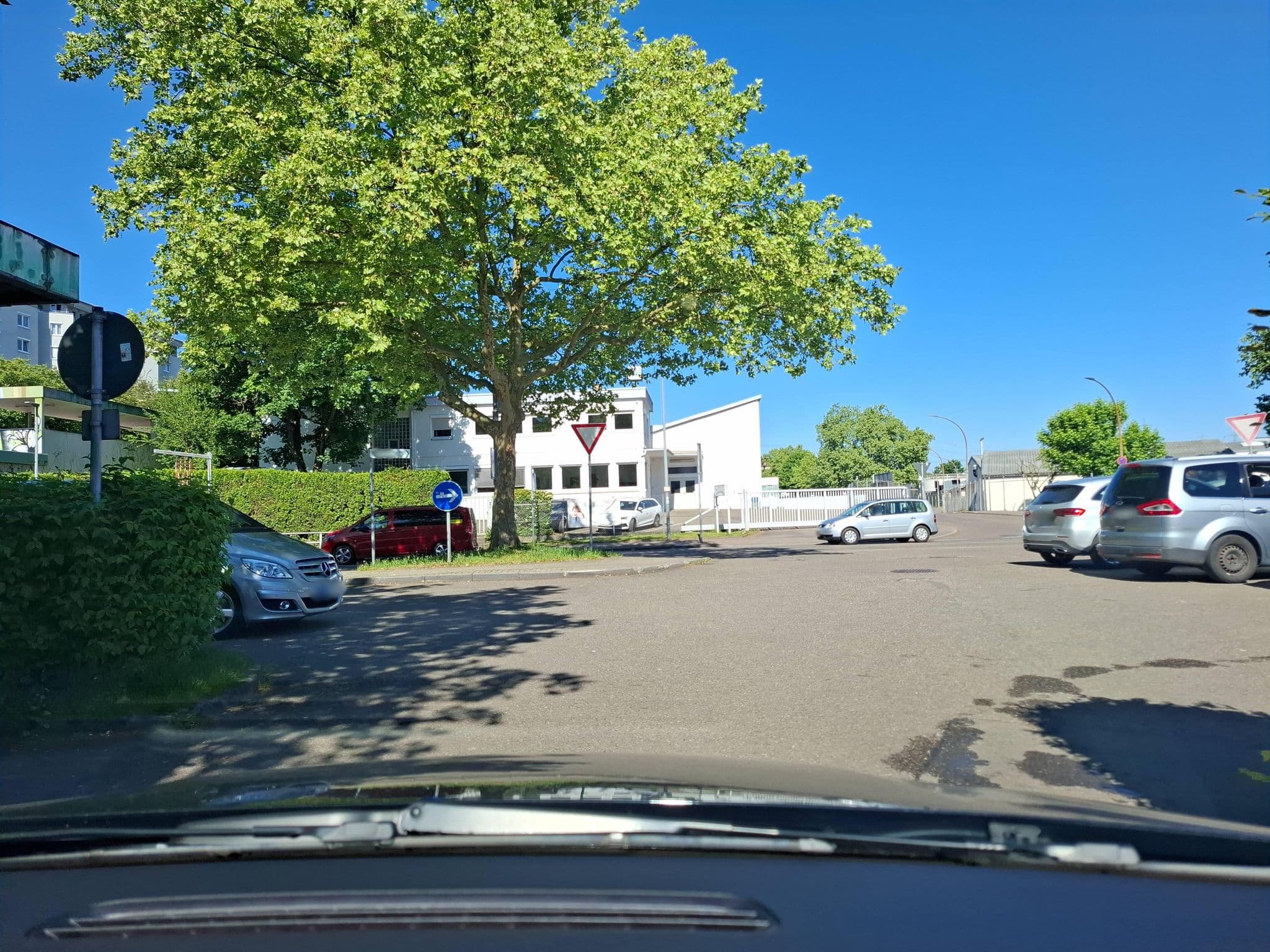 Street view near Libarty Hotels, Weinstadt-Endersbach — © bct (CC BY-SA · Mapillary)