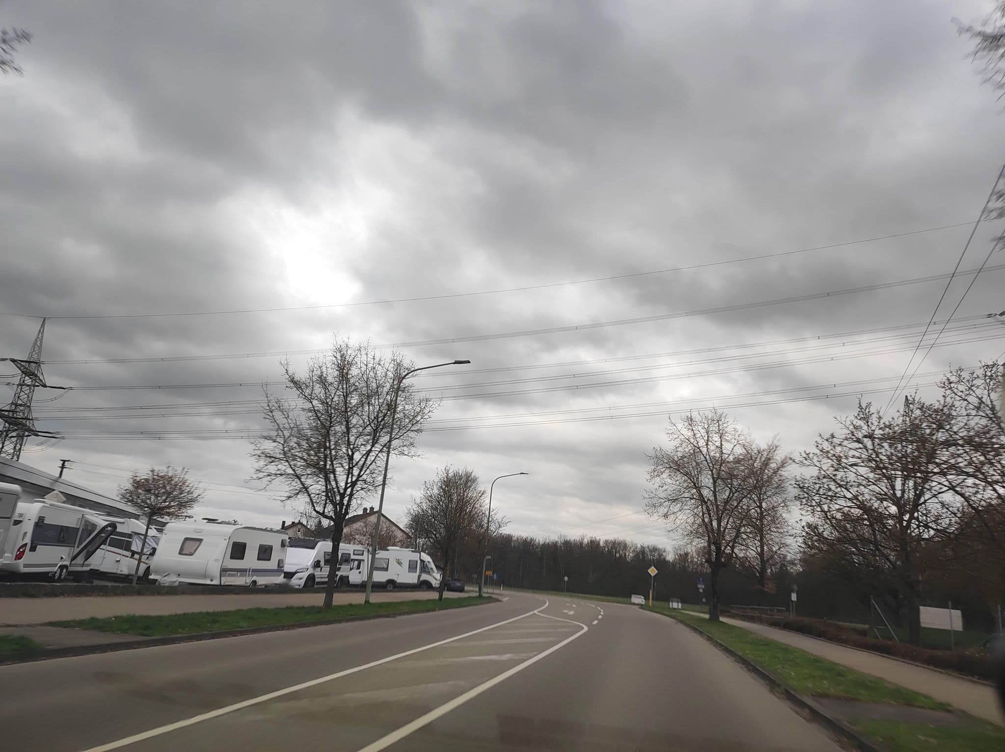 Street view near Monteurunterkunft Zimmerpool, Bellenberg — © msdess (CC BY-SA · Mapillary)