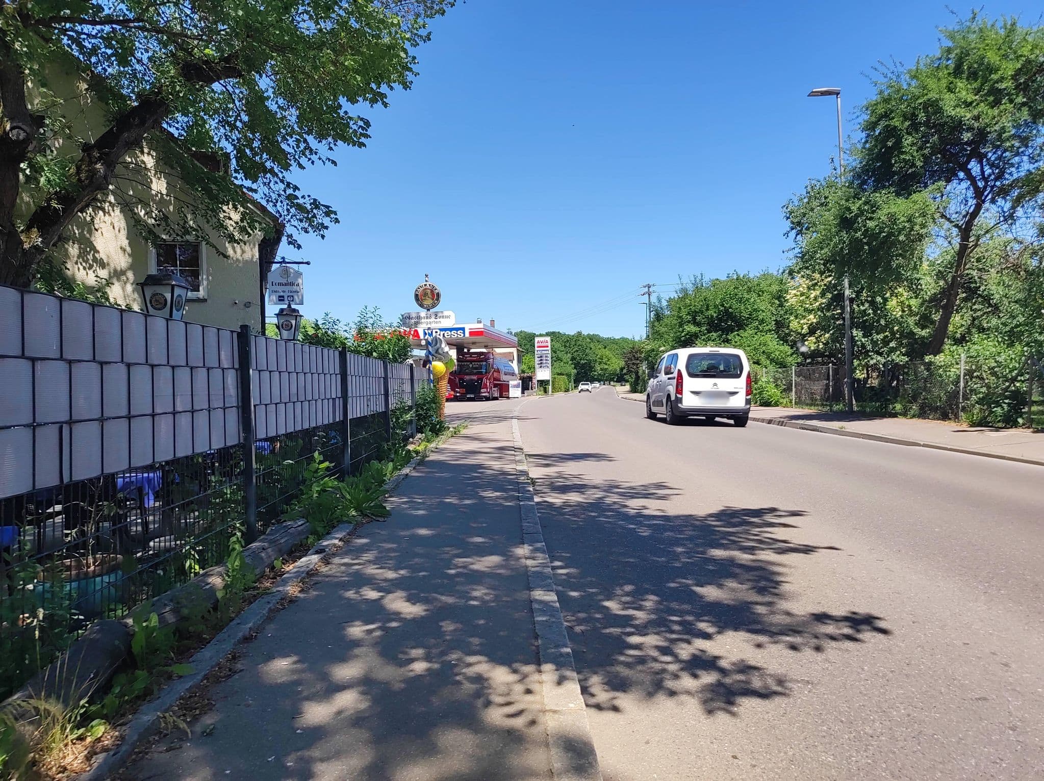 Street view near Pension Sonne, Staig — © msdess (CC BY-SA · Mapillary)