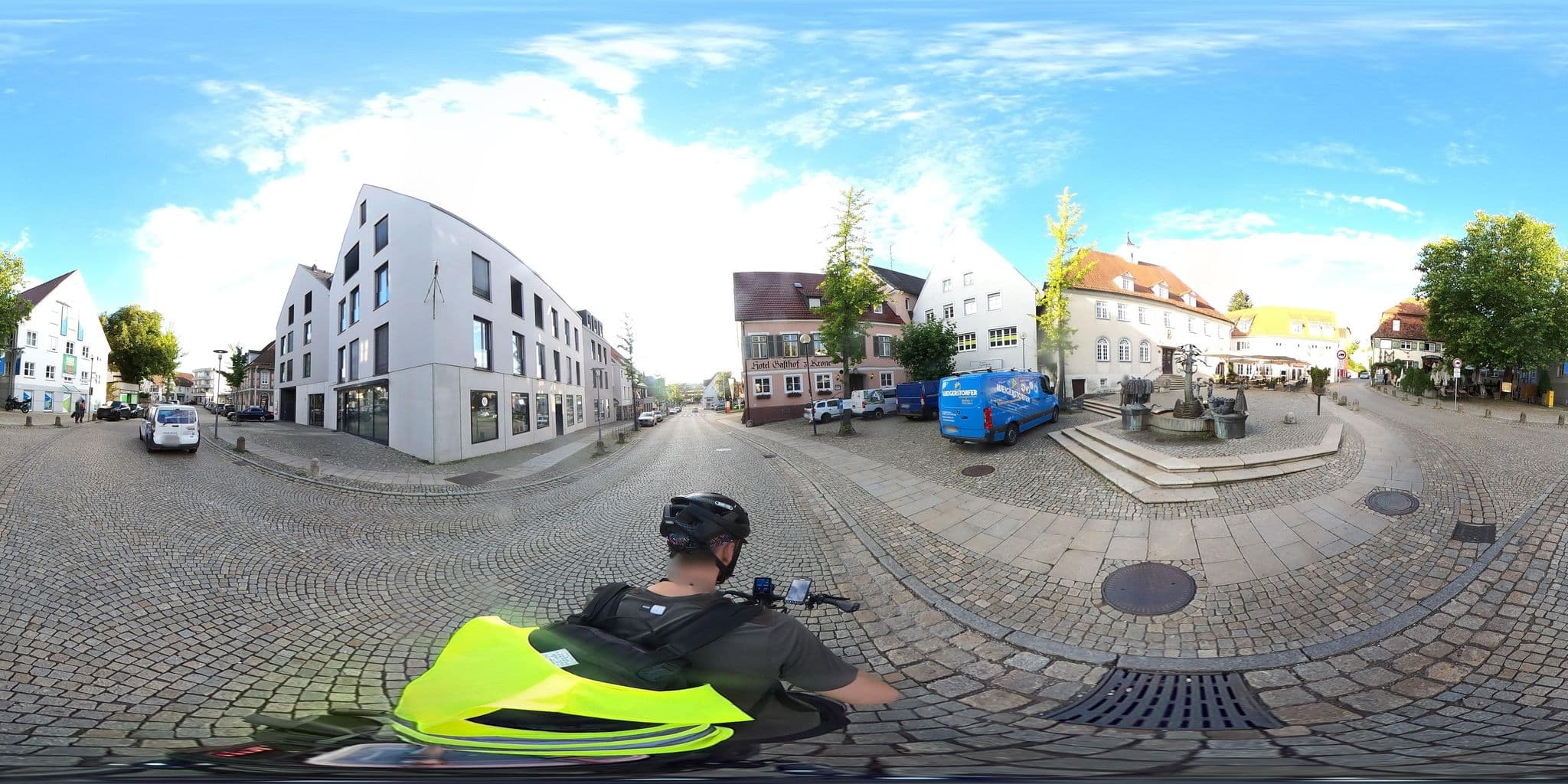 Street view near Hotel Krone Am Markt, Laupheim — © RadNETZ (CC BY-SA · Mapillary)