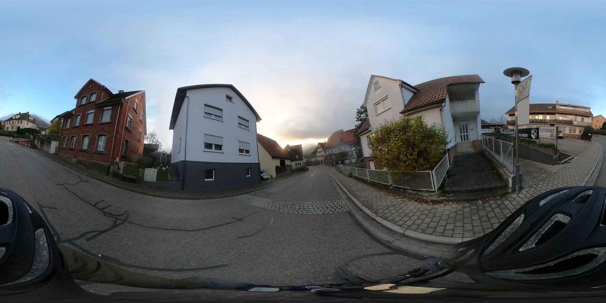 Street view near Pension Kurcafe Scharpf und Reimann, Bad Überkingen — © RadNETZ (CC BY-SA · Mapillary)