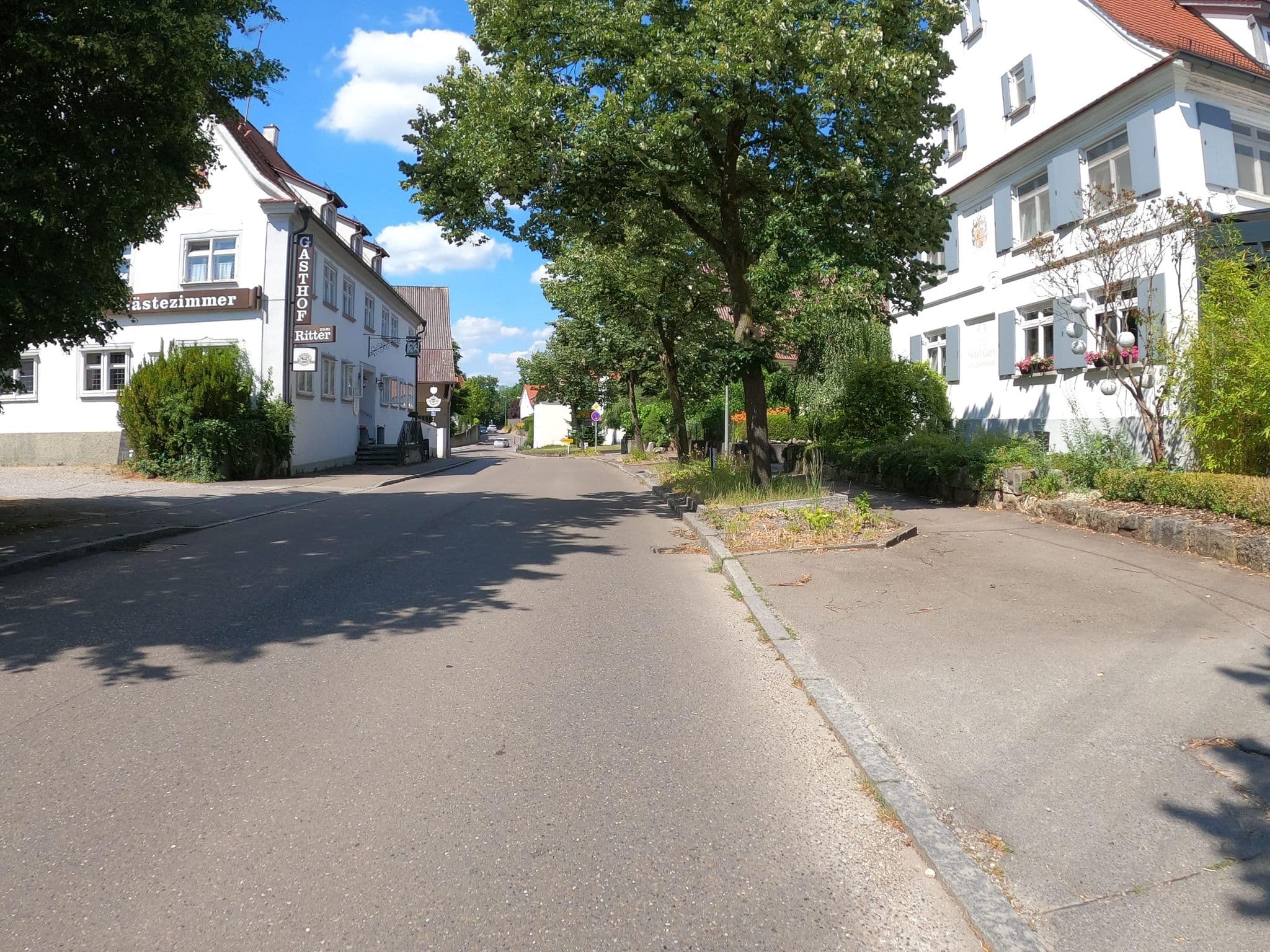 Street view near Hotel Zum Zehntstadel, Staig — © looniverse (CC BY-SA · Mapillary)