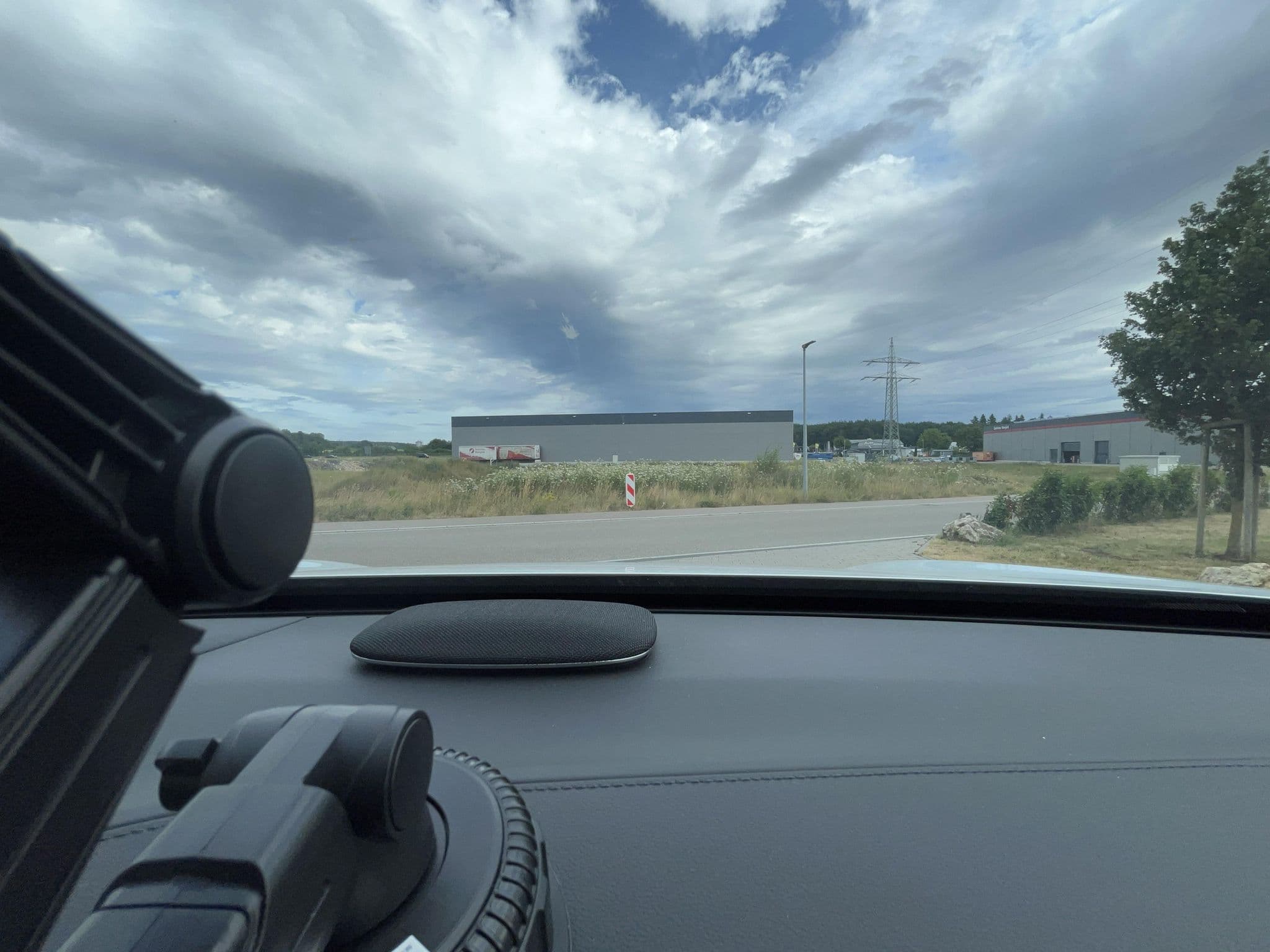 Street view near Roomingtons Laichinger Alb, Laichingen — © lin_wang (CC BY-SA · Mapillary)