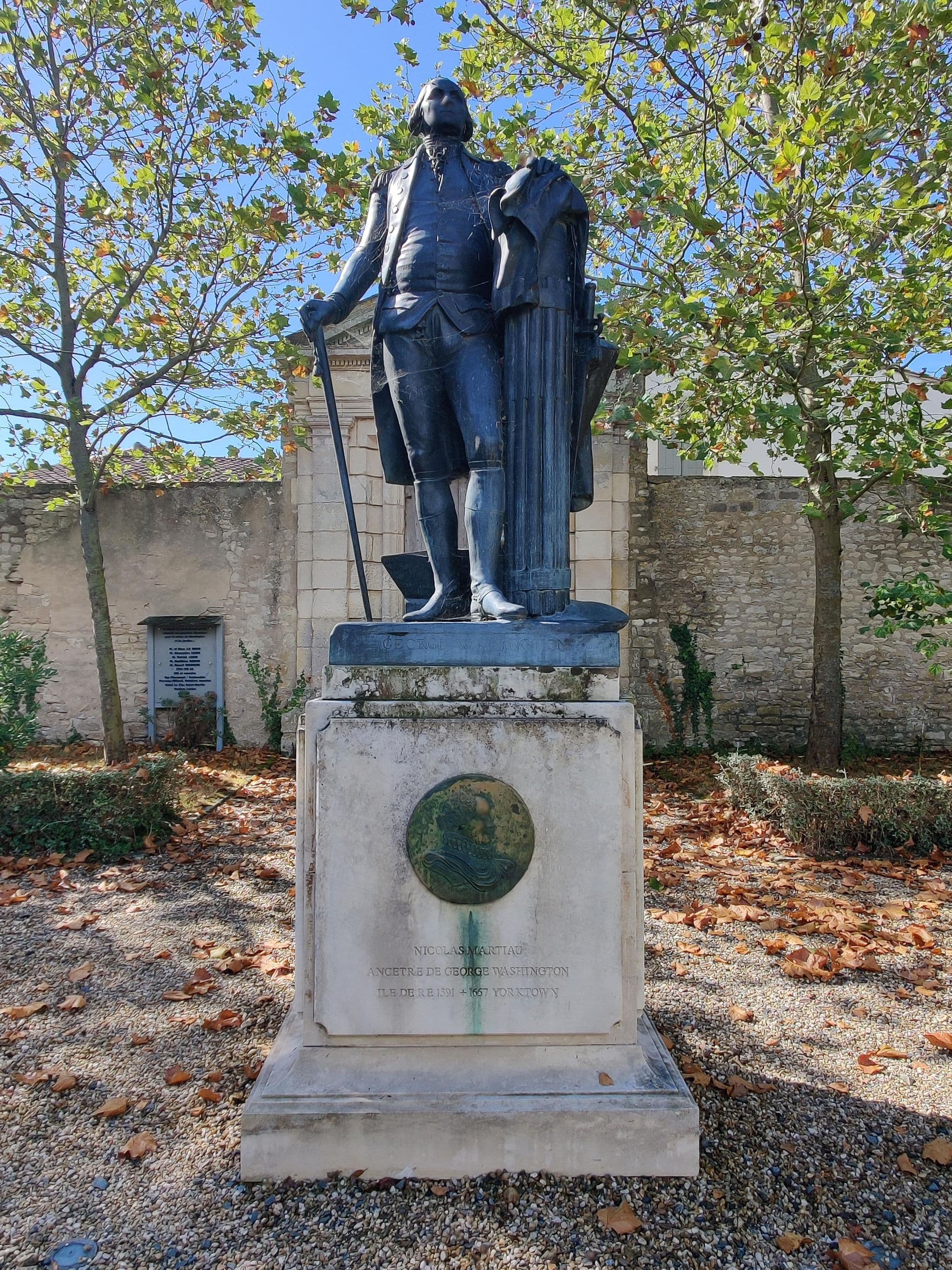 Street view near Le Secret, Saint-Martin-de-Ré — © u4y0u (CC BY-SA · Mapillary)