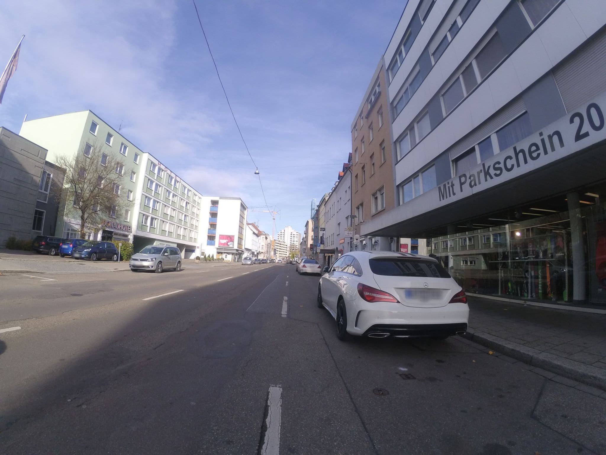 Street view near Donau-Hotel, Ulm — © ray66 (CC BY-SA · Mapillary)