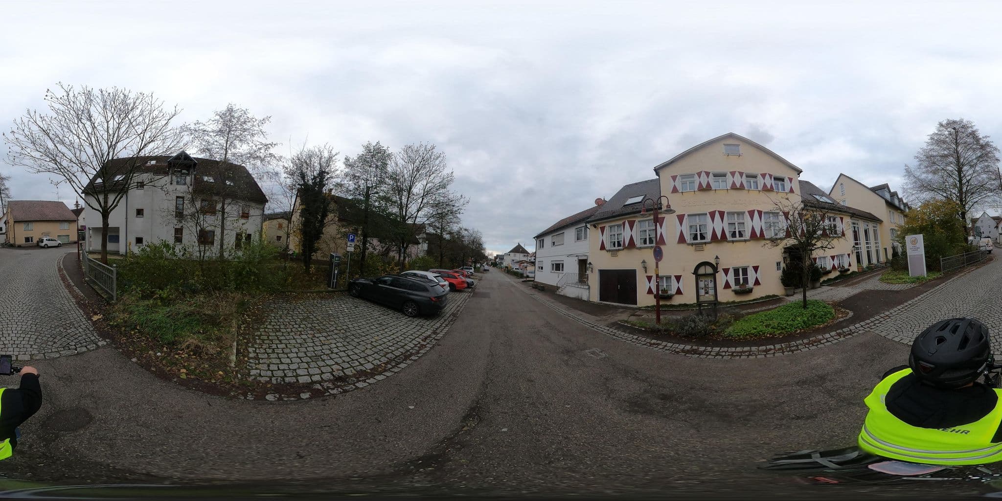 Street view near Das Goldene Lamm, Aalen — © RadNETZ (CC BY-SA · Mapillary)