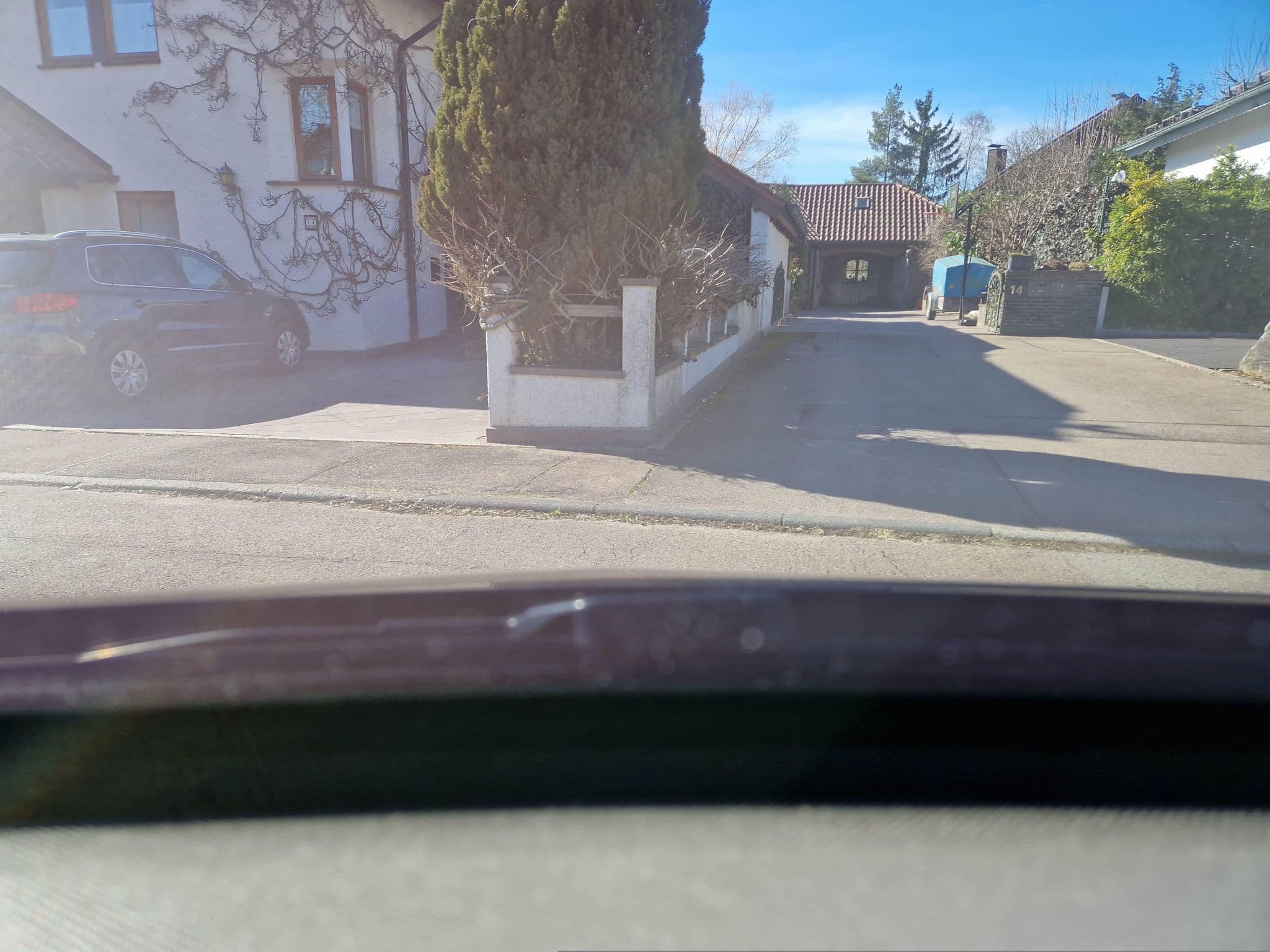 Street view near Ferienwohnung Am Tierstein Gästehaus, Oberkochen — © maerklin29800 (CC BY-SA · Mapillary)
