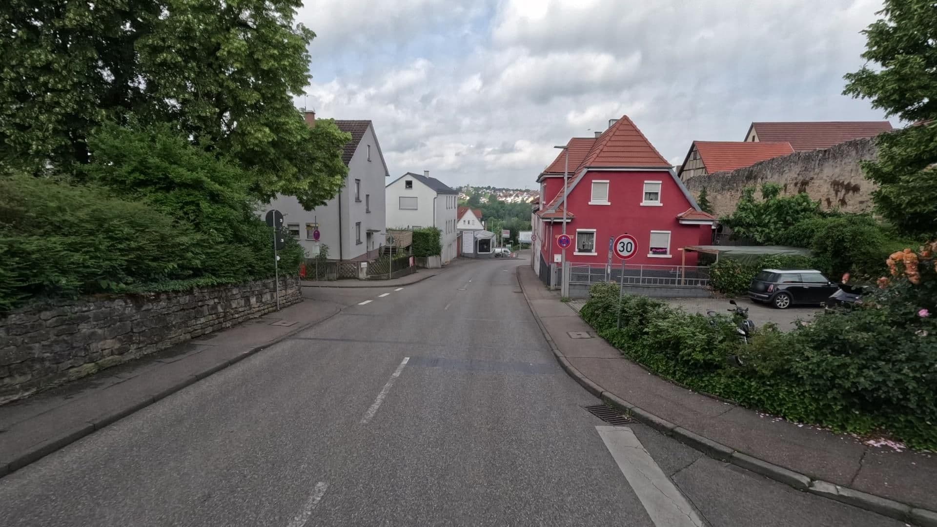 Street view near Ferienwohnung Fam. Matthaeus in Marbach, Marbach am Neckar — © bct (CC BY-SA · Mapillary)